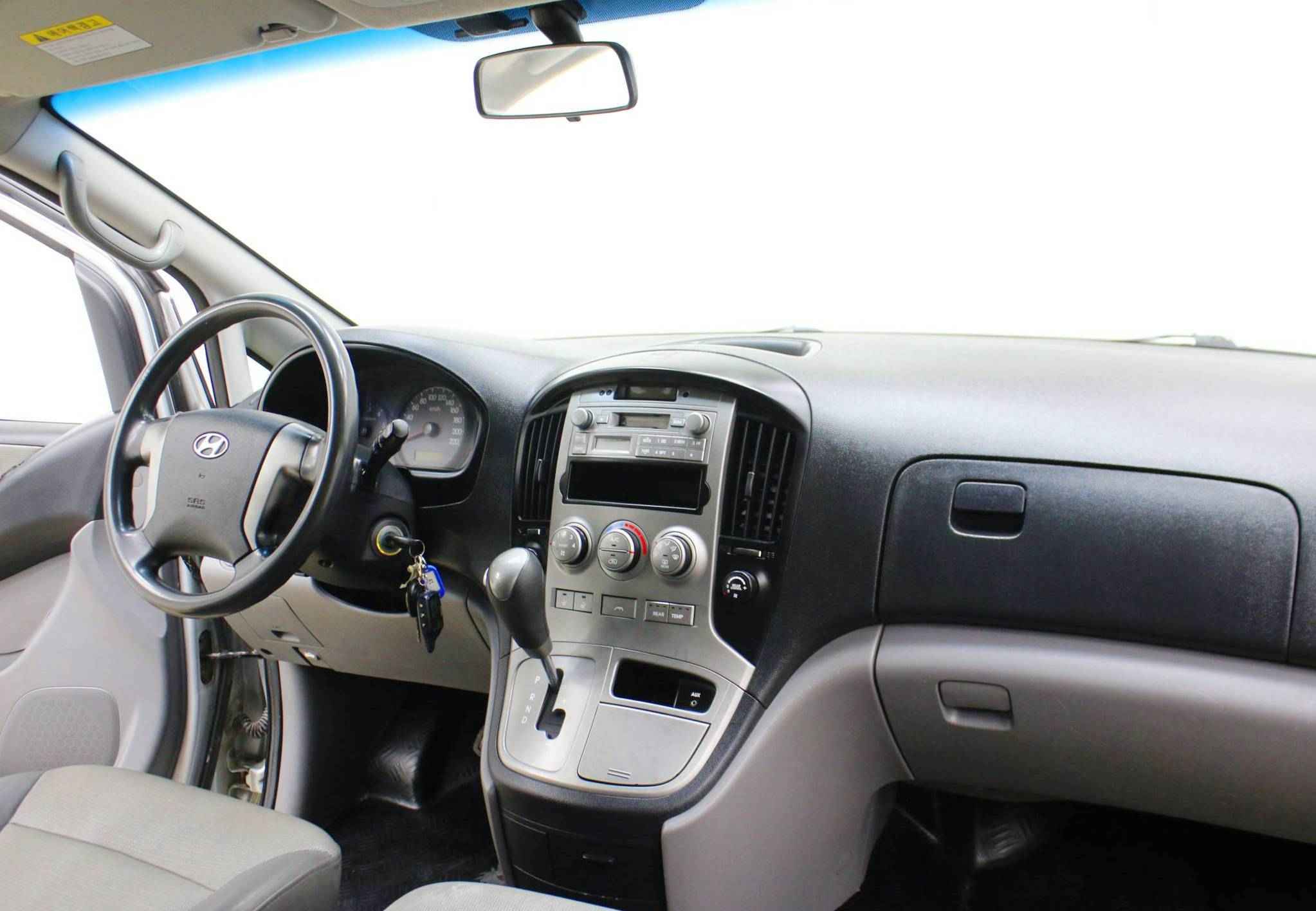 Hyundai Grand Starex, I