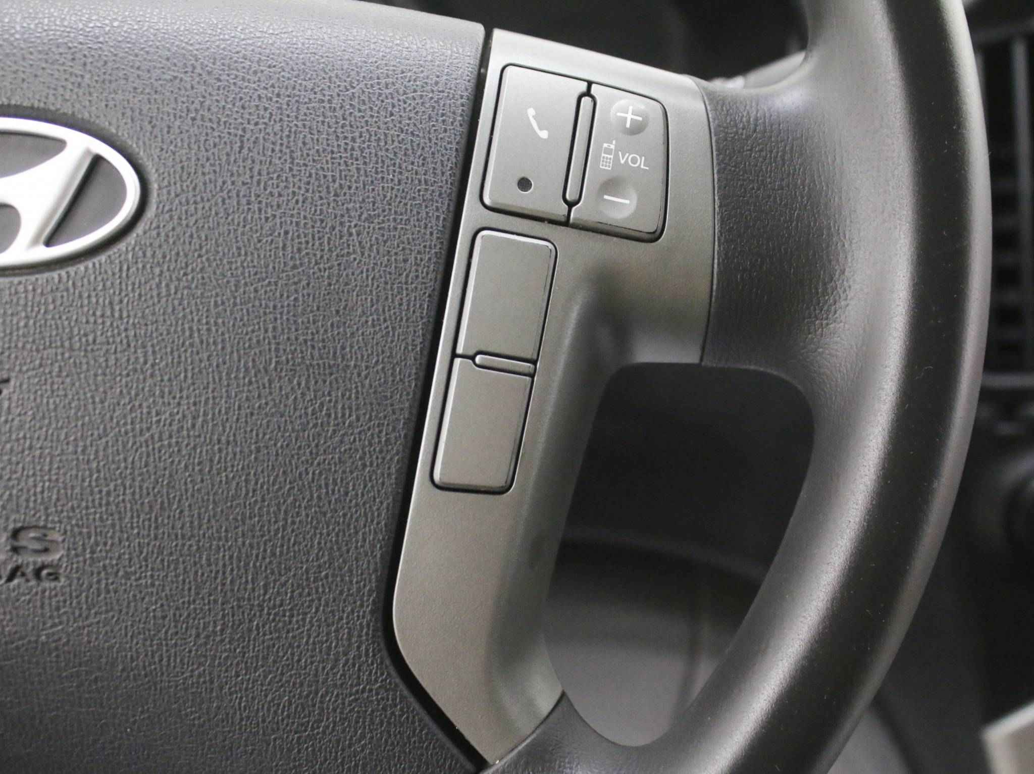 Hyundai Grand Starex, I