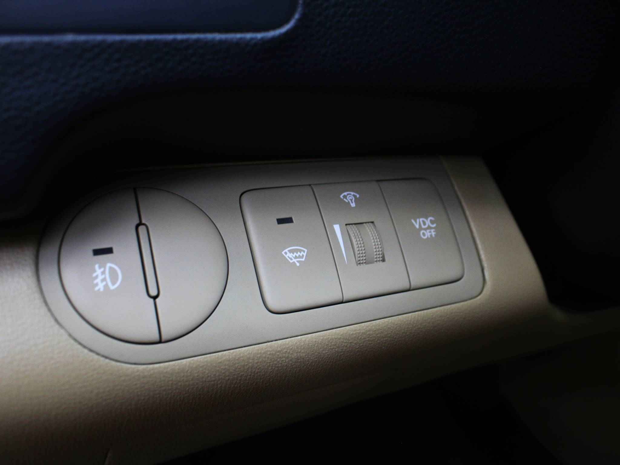 Hyundai Grand Starex, I