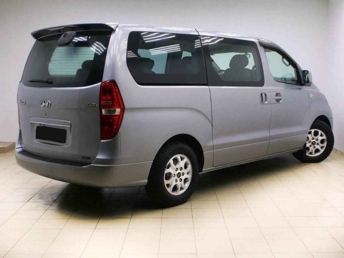 Hyundai Grand Starex, I