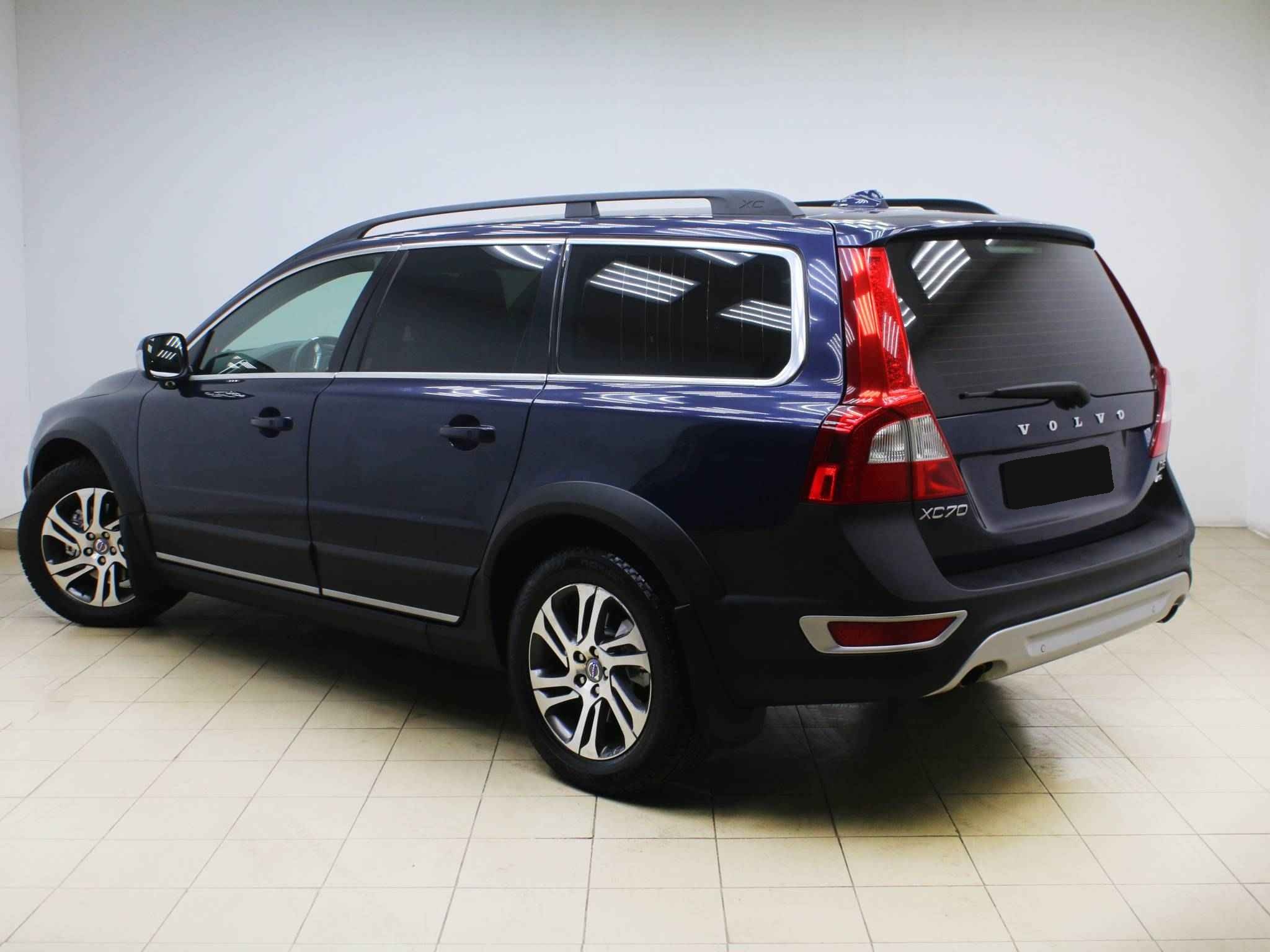 Volvo XC70, II