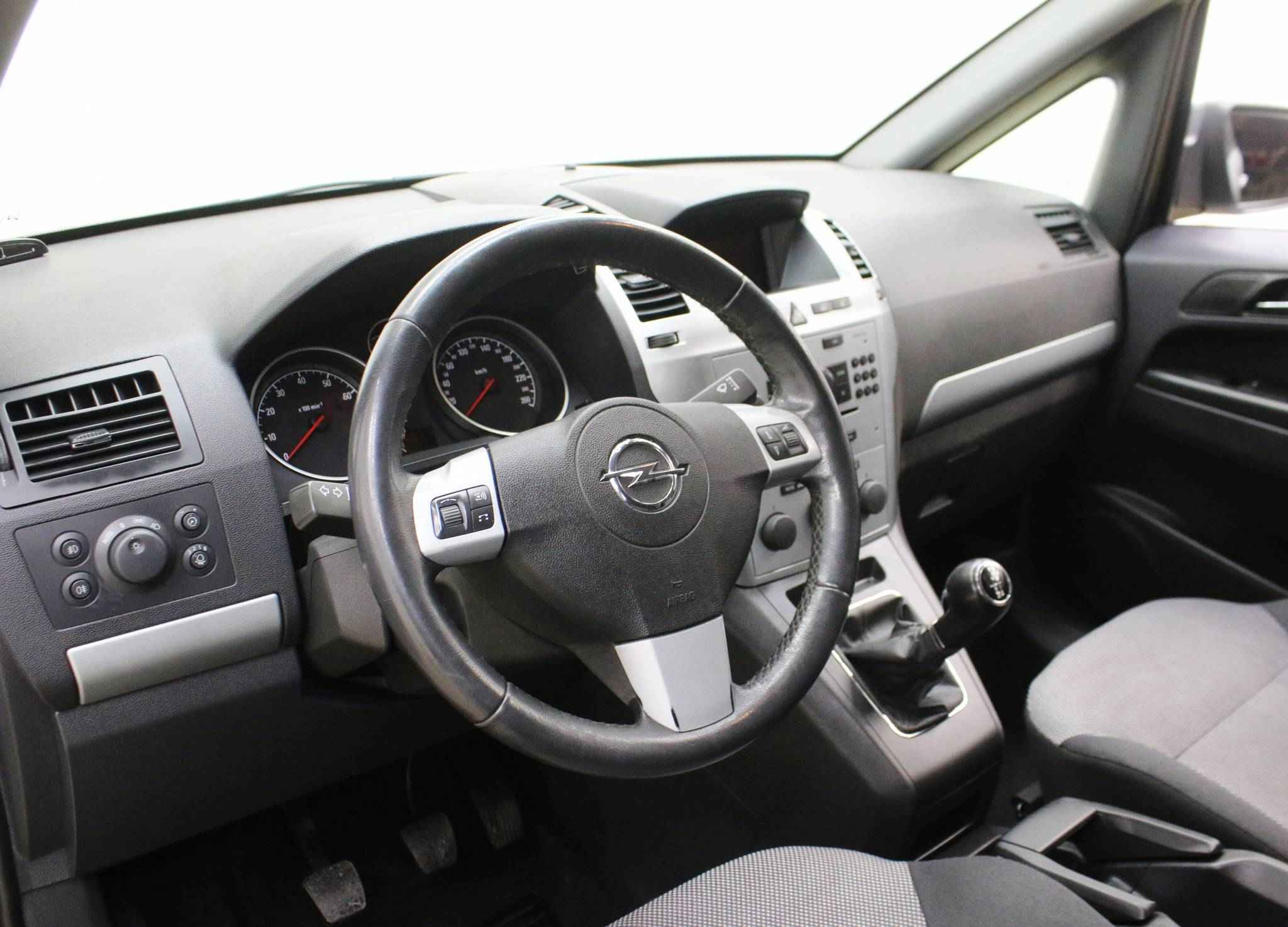 Opel Zafira, B Рестайлинг