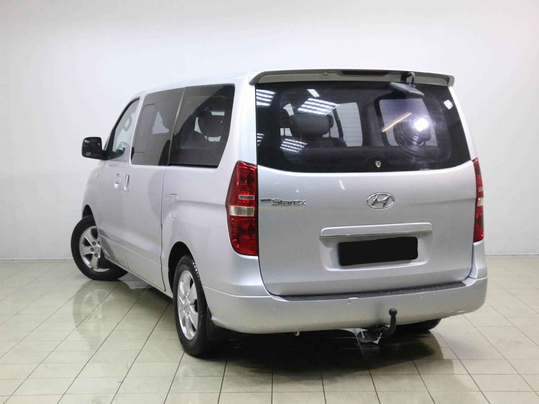 Hyundai Grand Starex, I