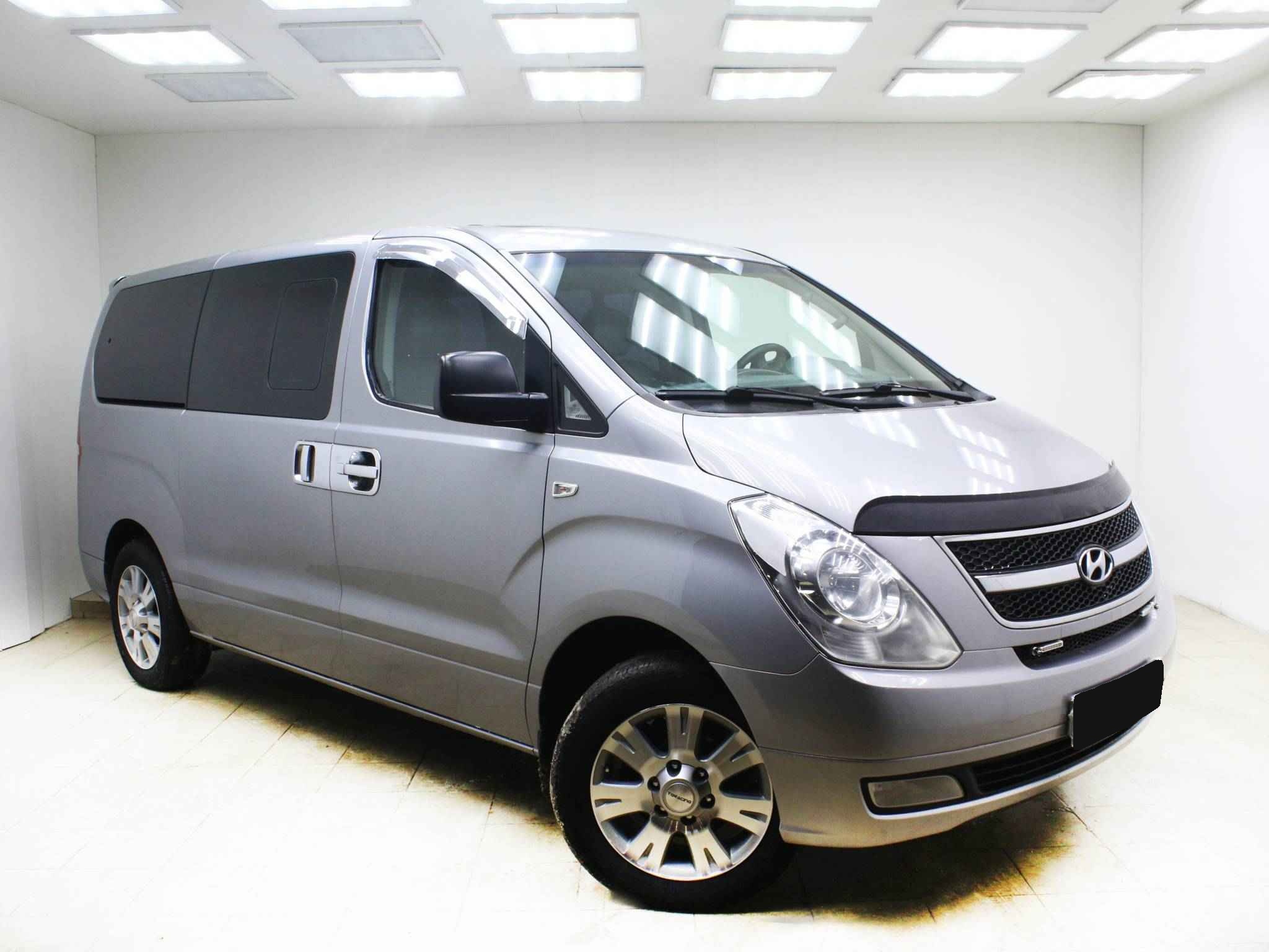 Hyundai Grand Starex, I