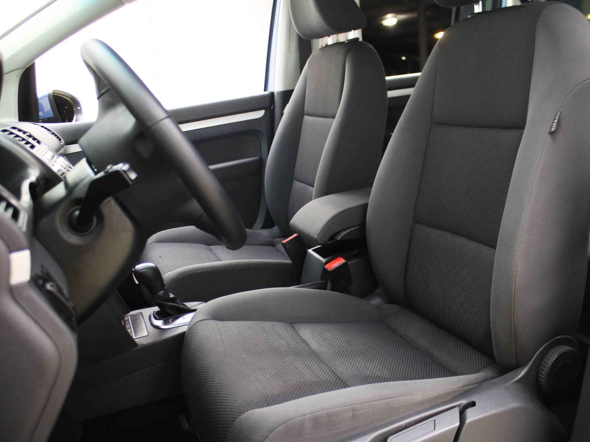 Volkswagen Touran, II