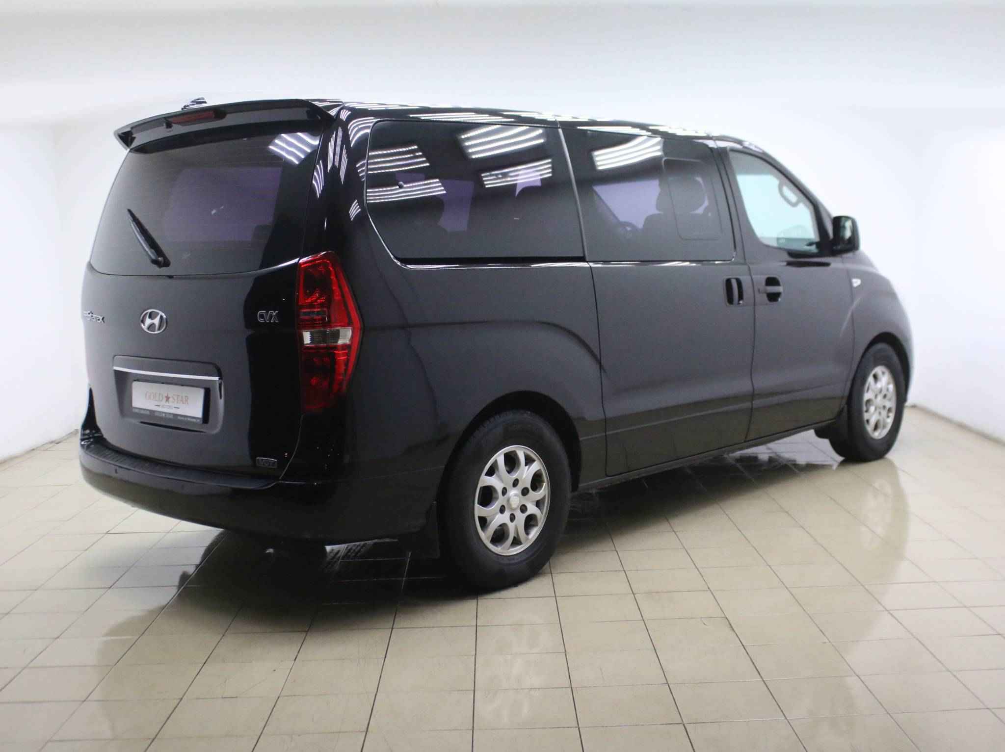 Hyundai Grand Starex, I