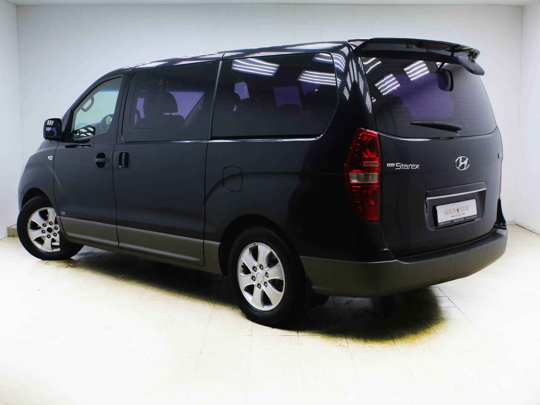 Hyundai Grand Starex, I