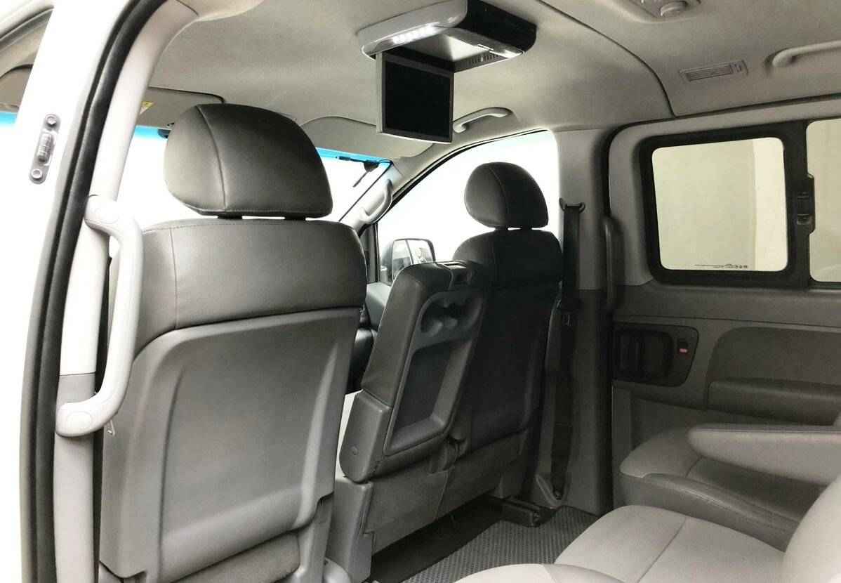 Hyundai Grand Starex, I