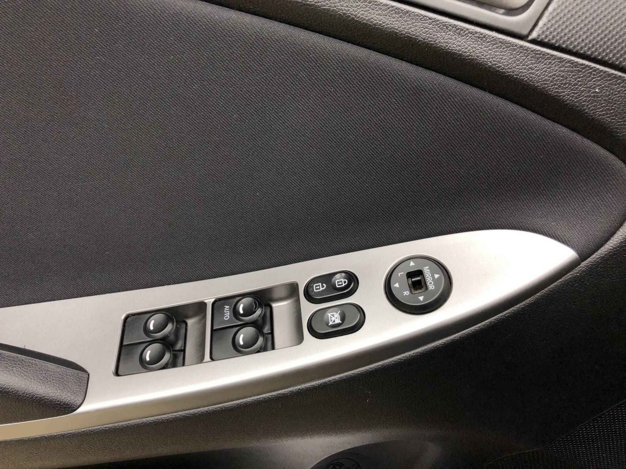 Hyundai Solaris, I Рестайлинг