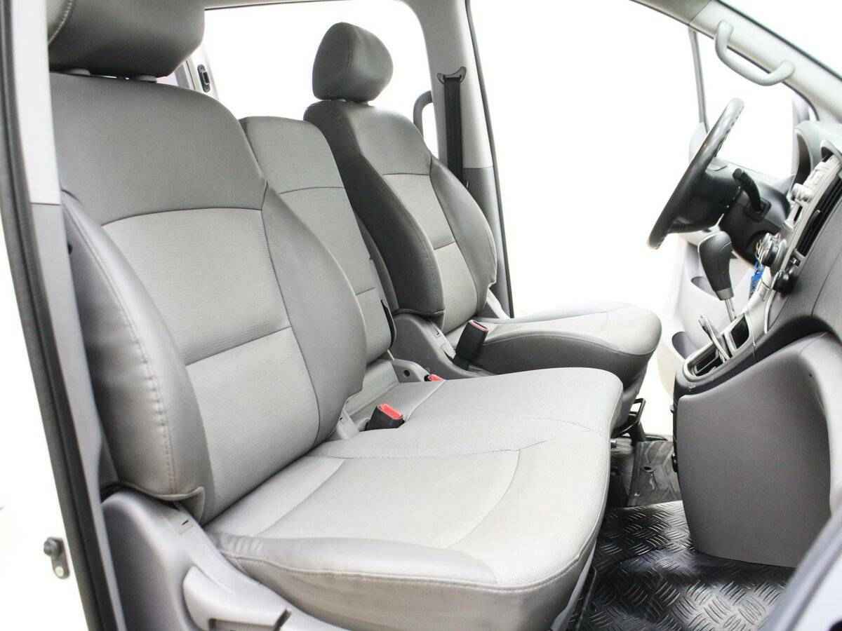 Hyundai Grand Starex, I