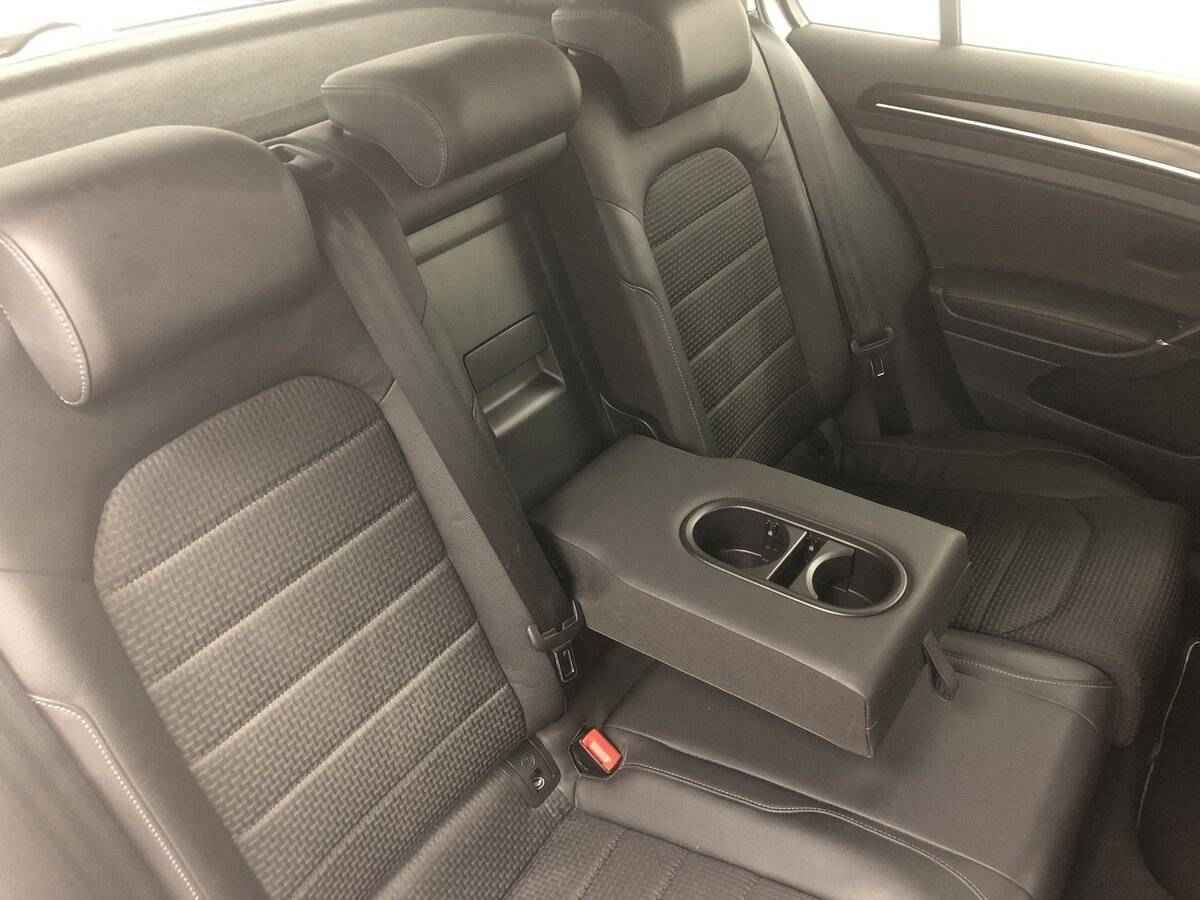 Volkswagen Golf, VII