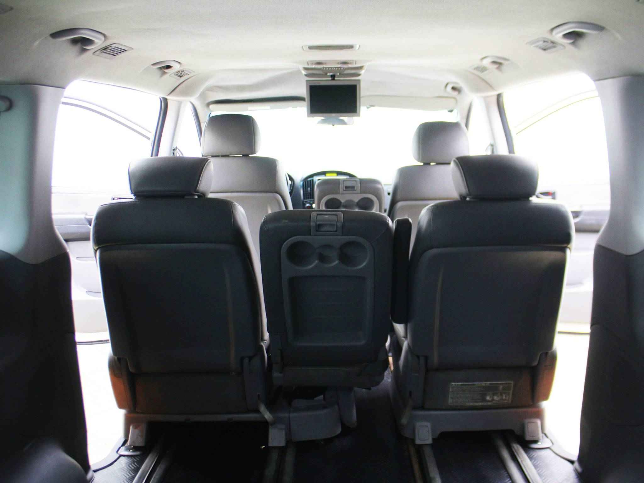 Hyundai Grand Starex, I