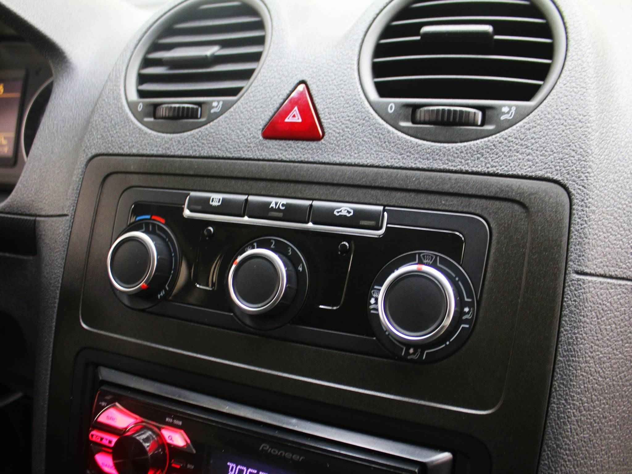 Volkswagen Caddy, III Рестайлинг