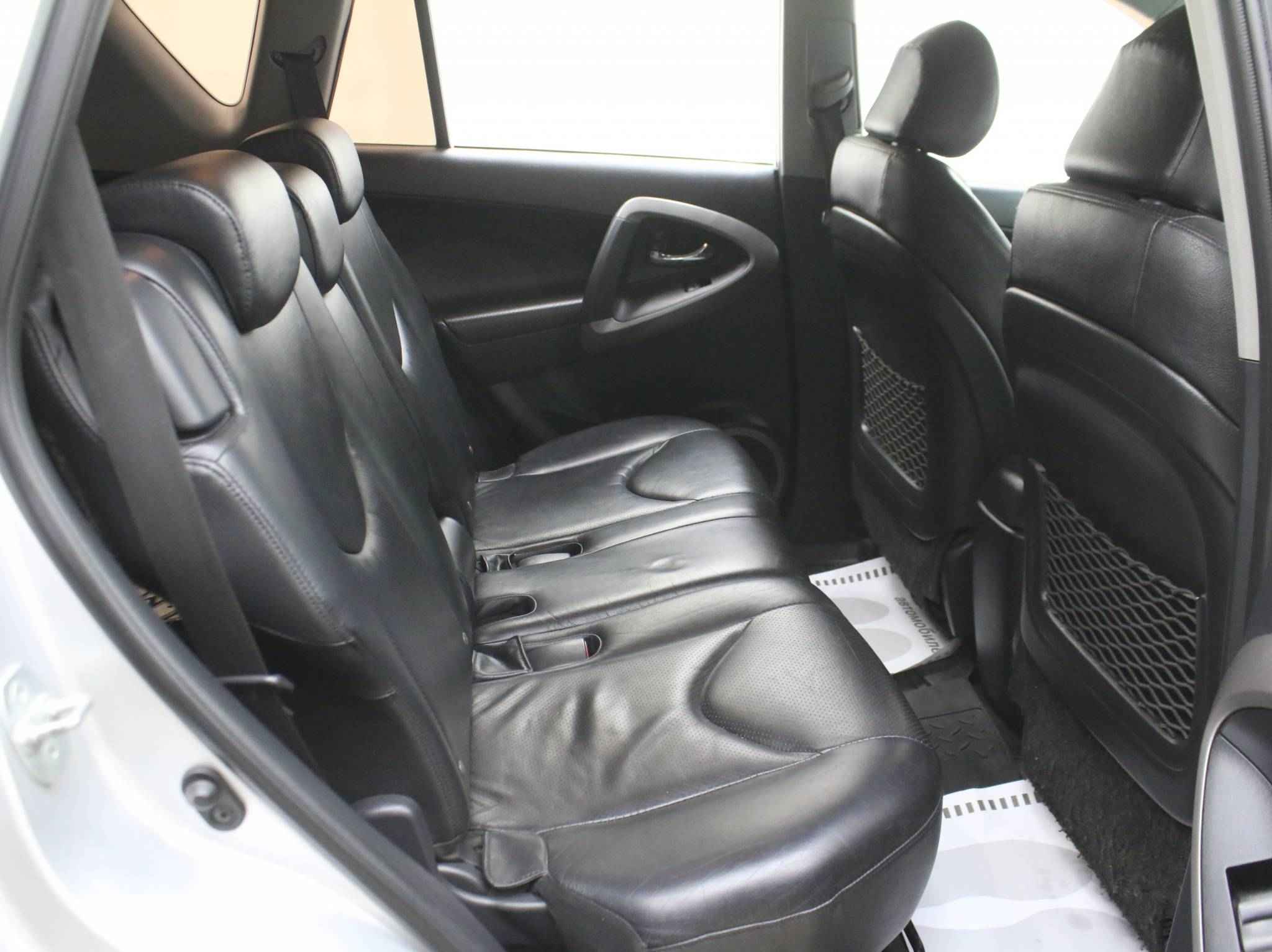 Toyota RAV4, III (XA30)