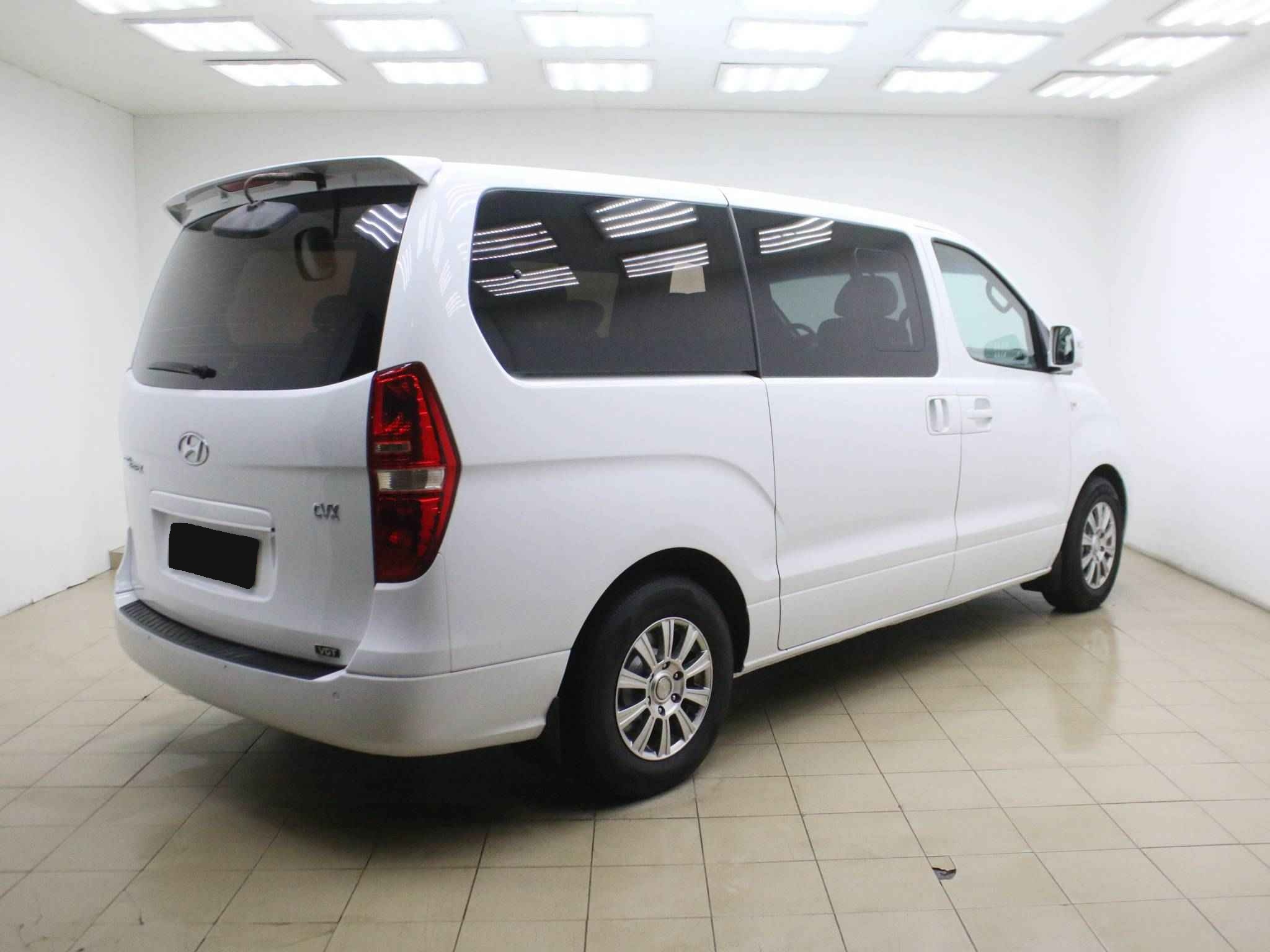 Hyundai Grand Starex, I