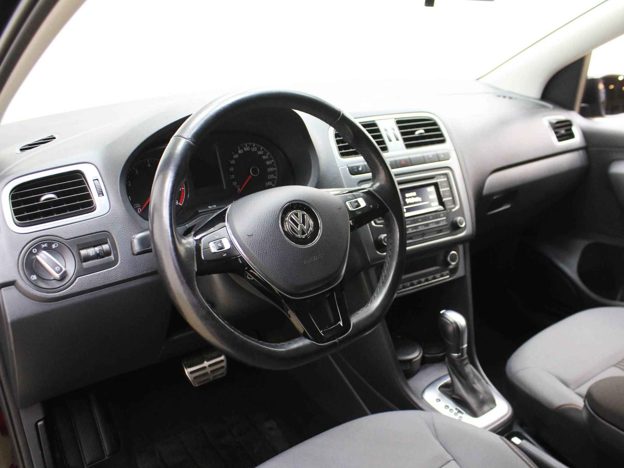 Volkswagen Polo, V Рестайлинг