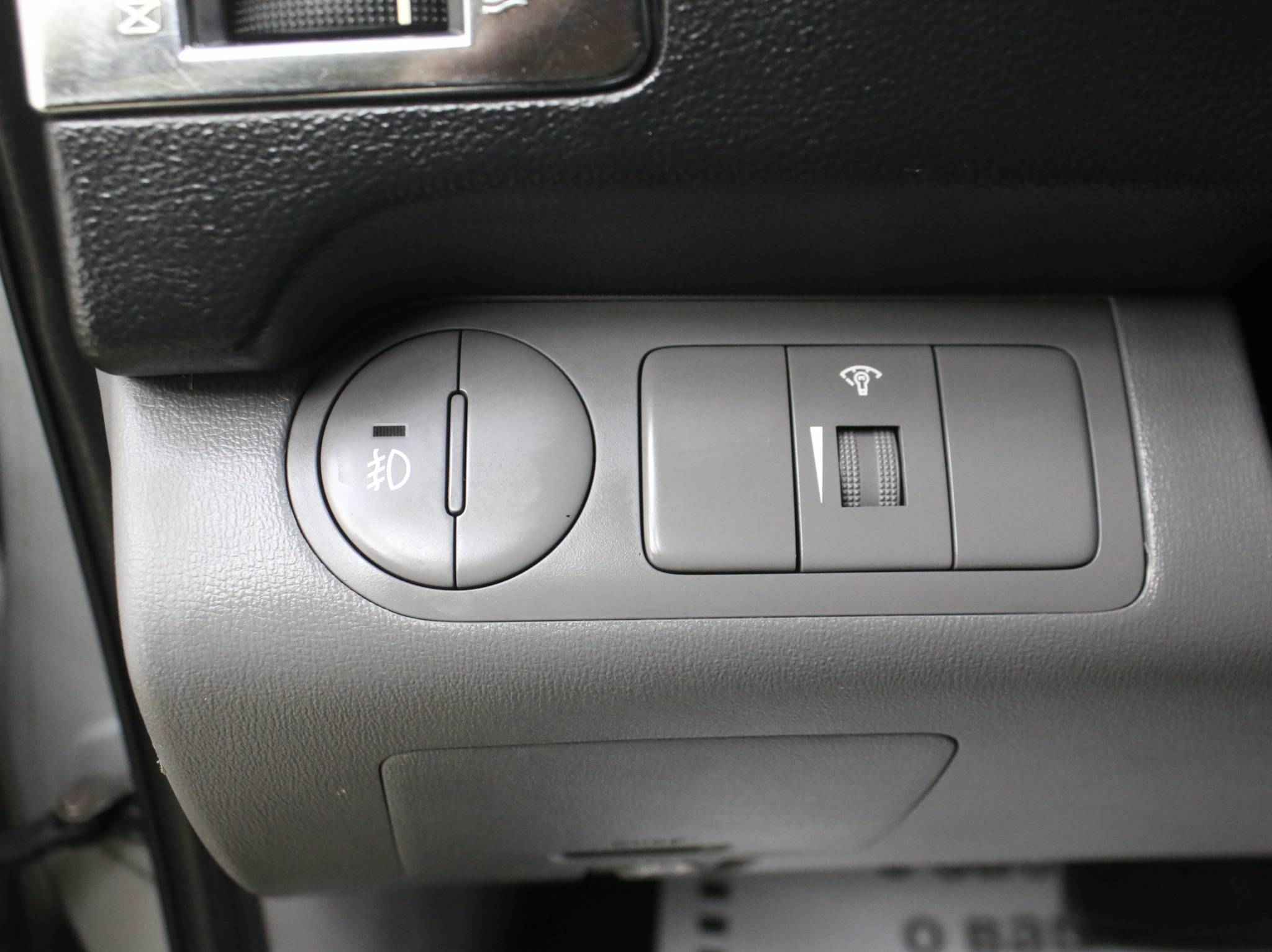 Hyundai Grand Starex, I