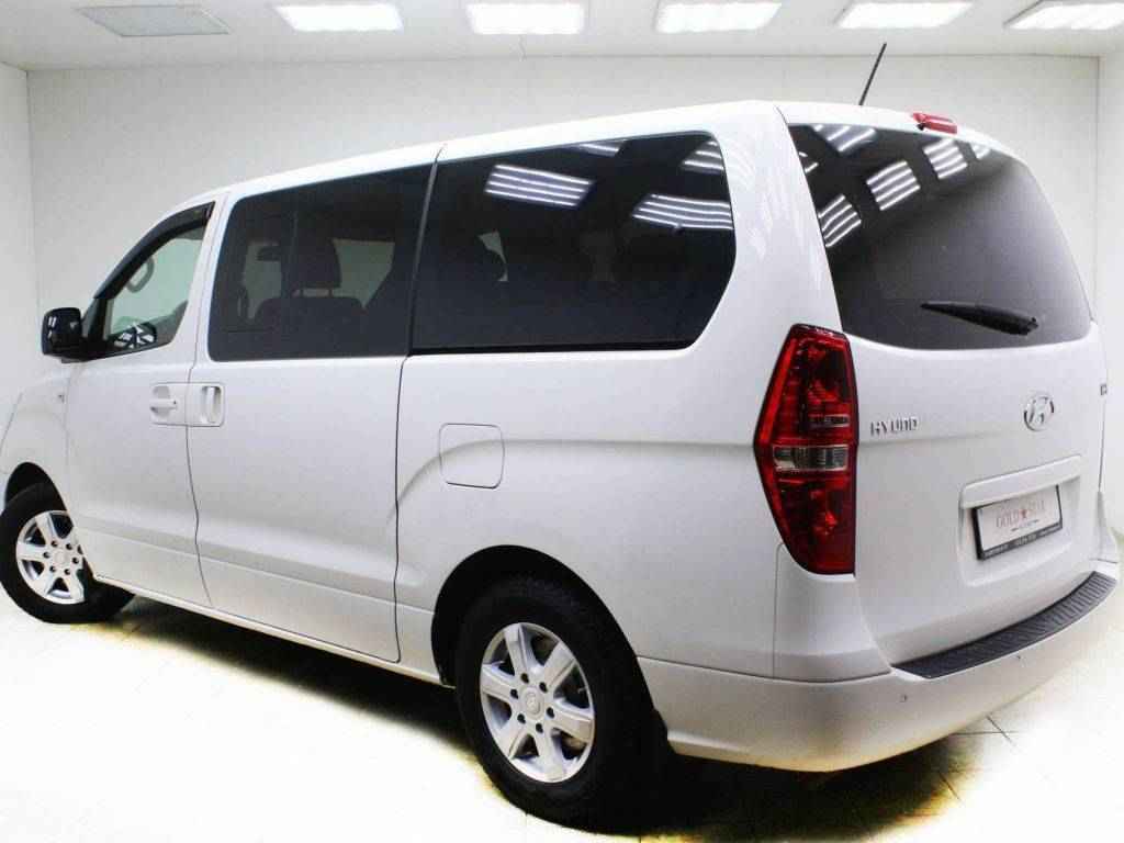 Hyundai H-1, II