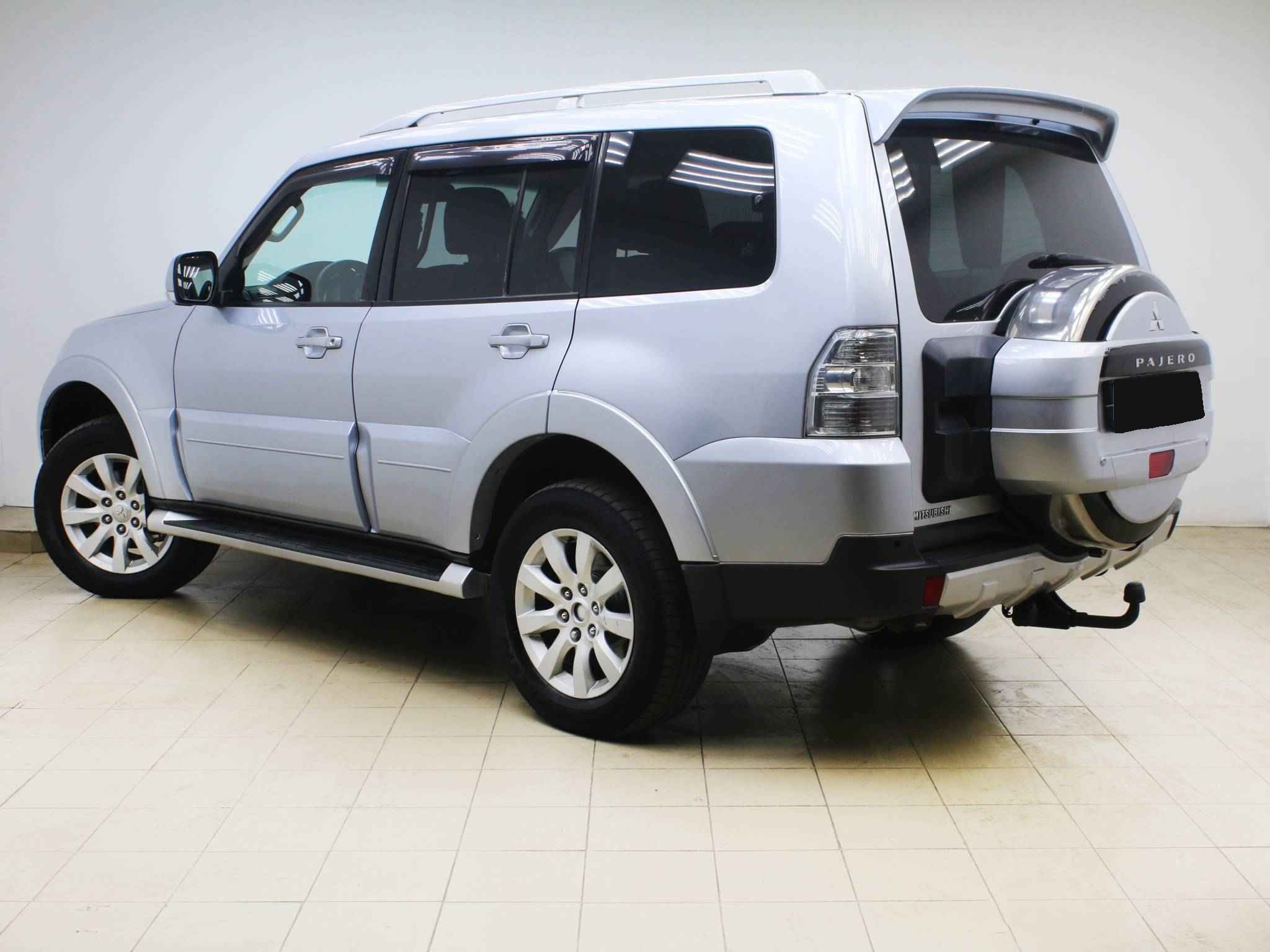 Mitsubishi Pajero, IV