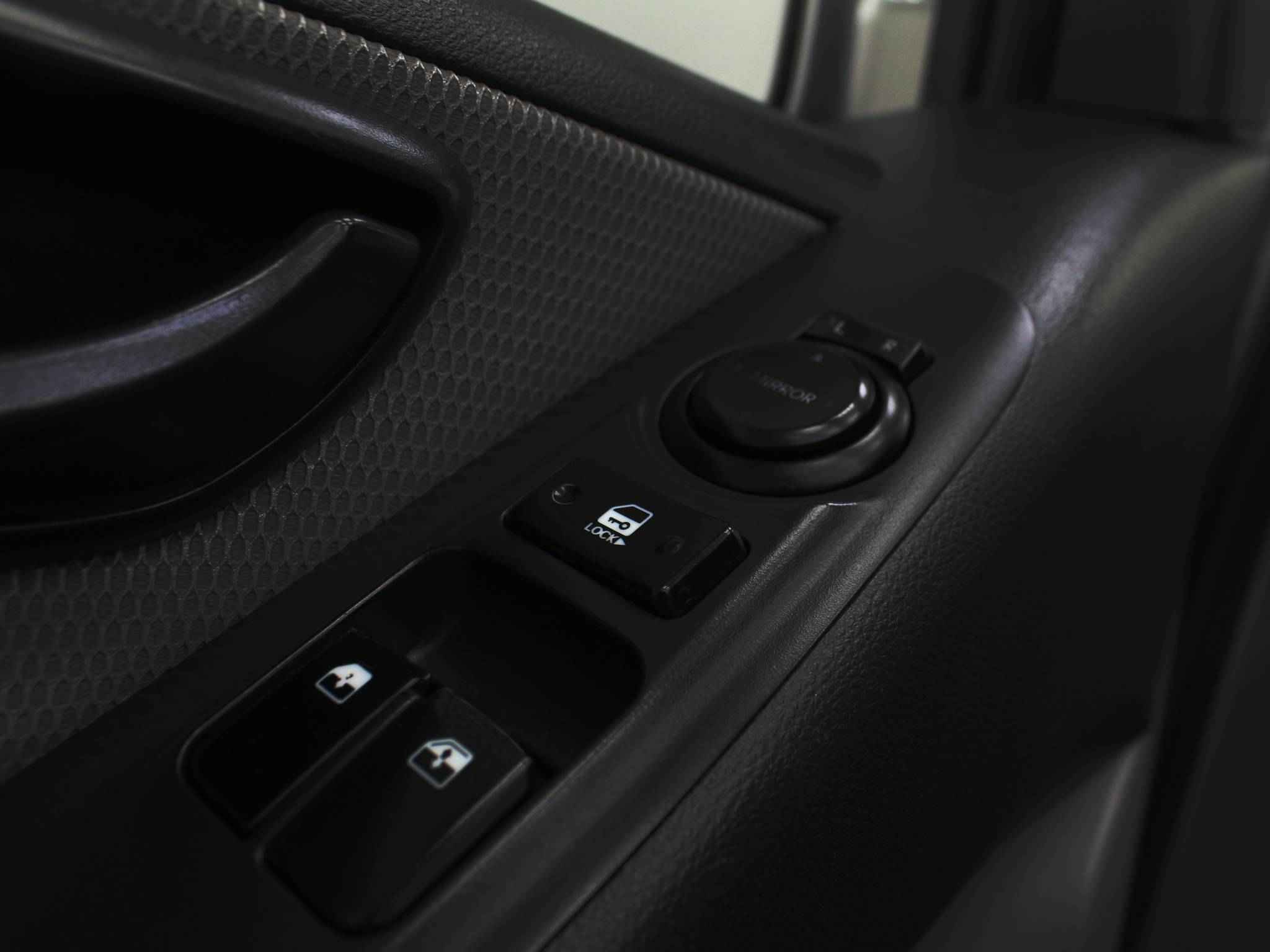 Hyundai Grand Starex, I