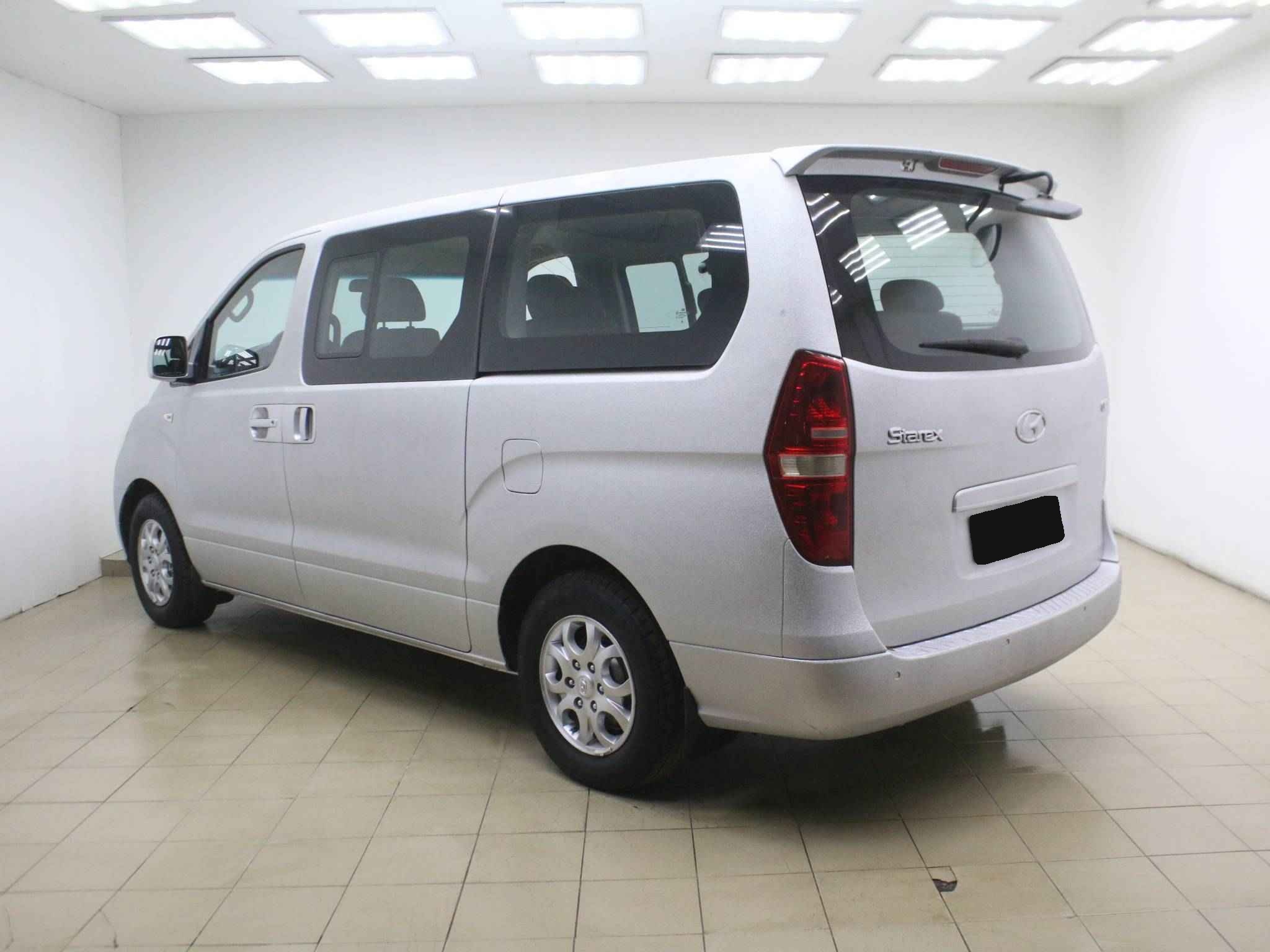 Hyundai Grand Starex, I