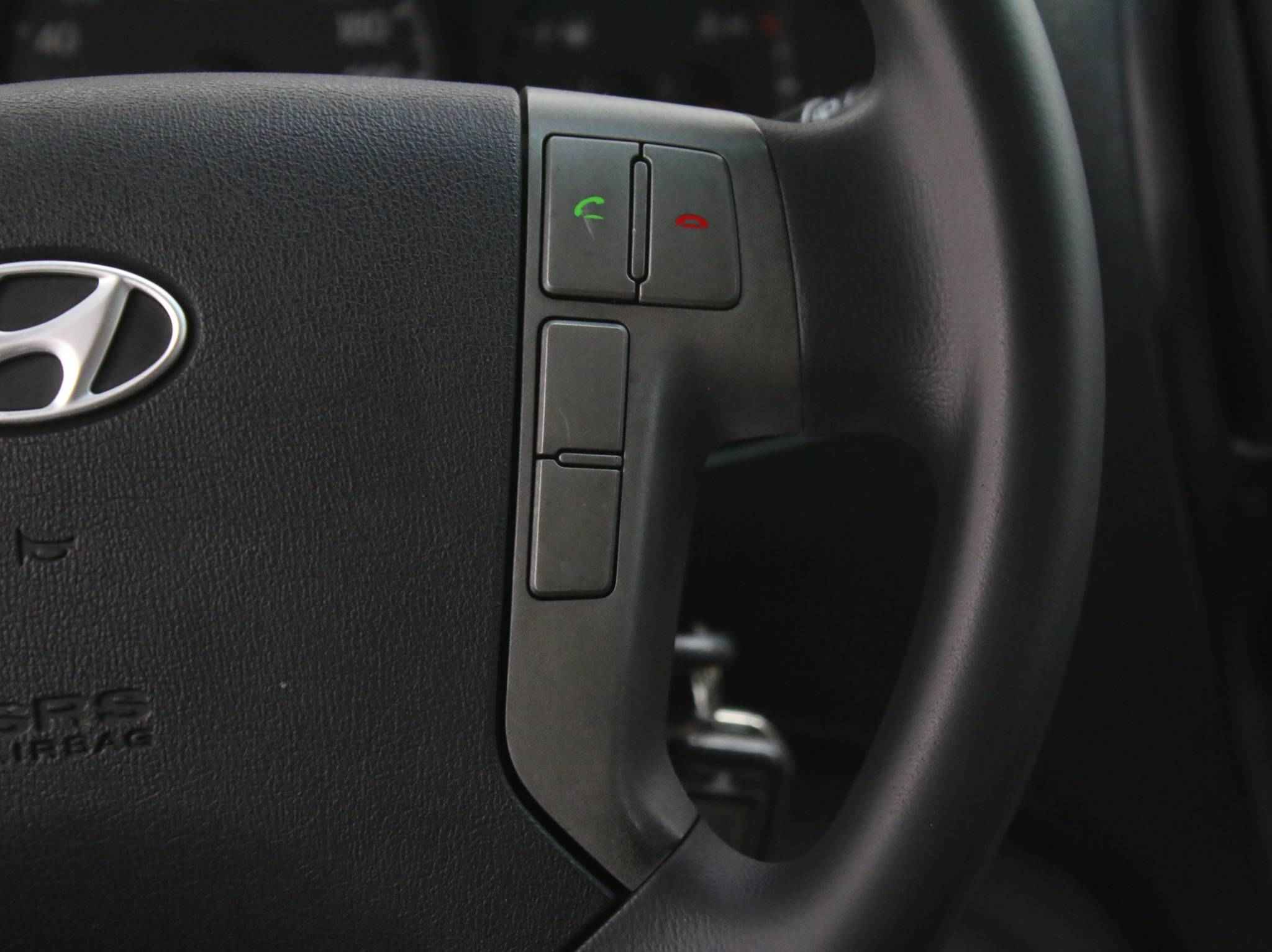 Hyundai Grand Starex, I