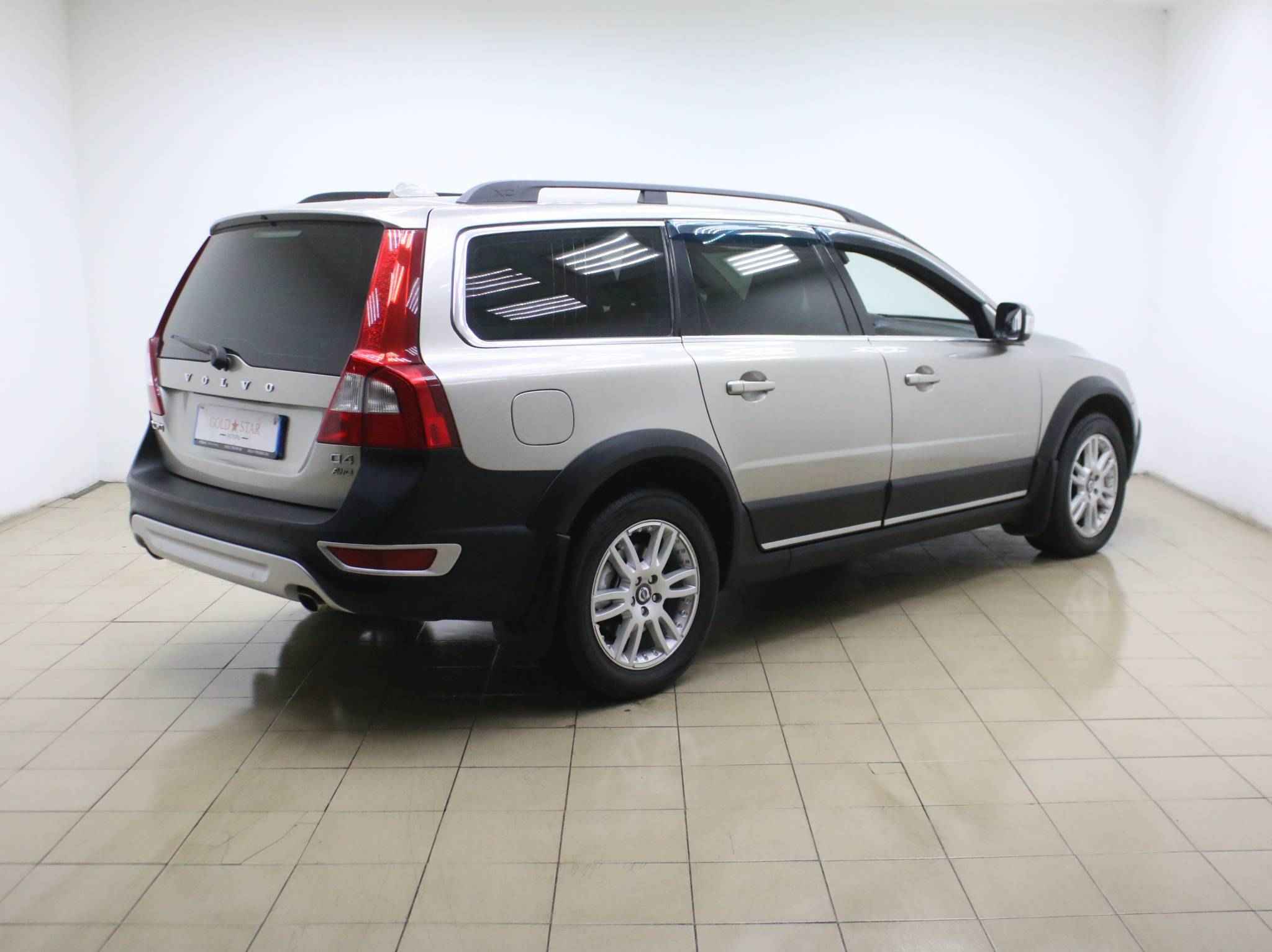 Volvo XC70, II