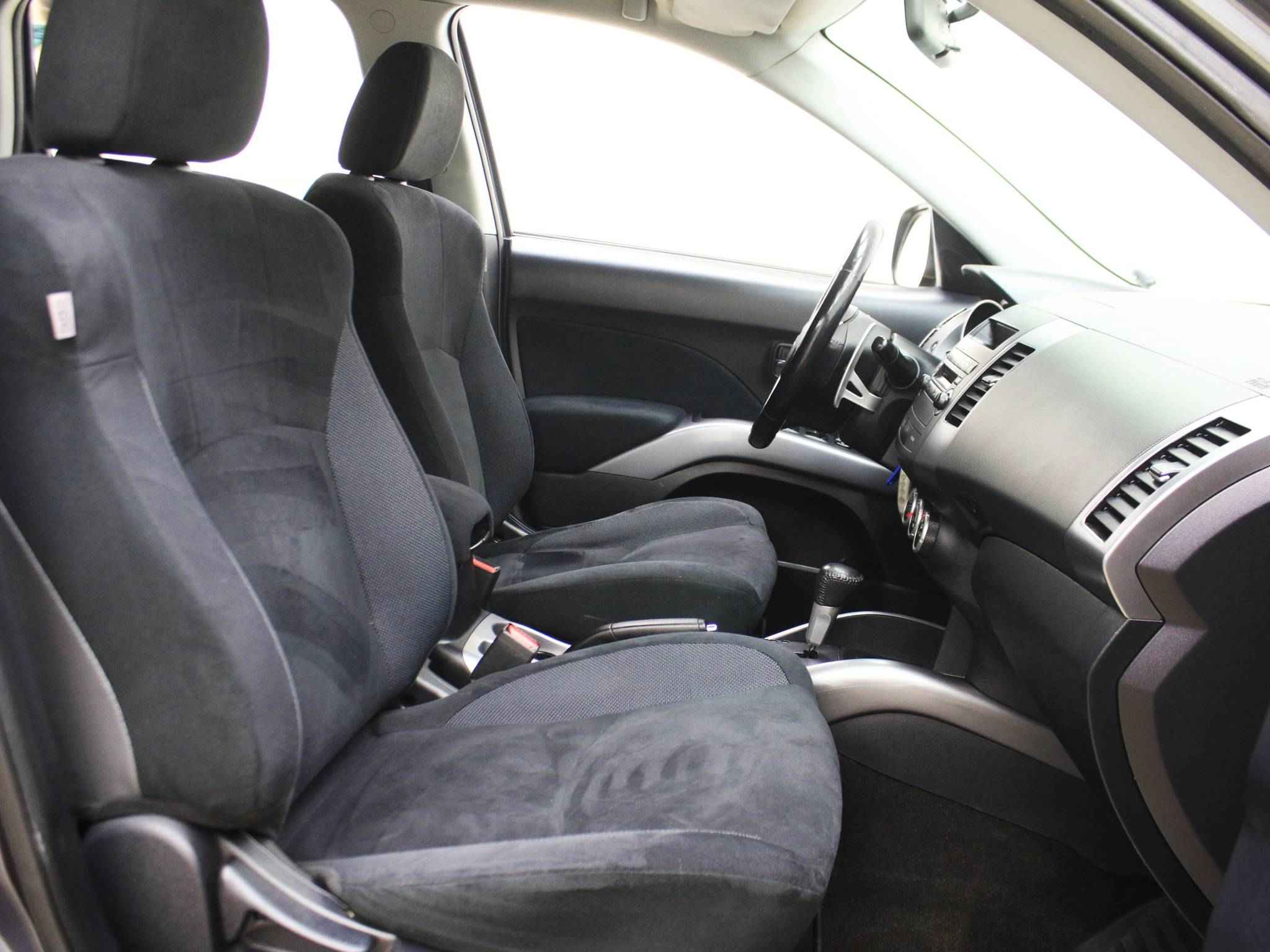 Mitsubishi Outlander, II