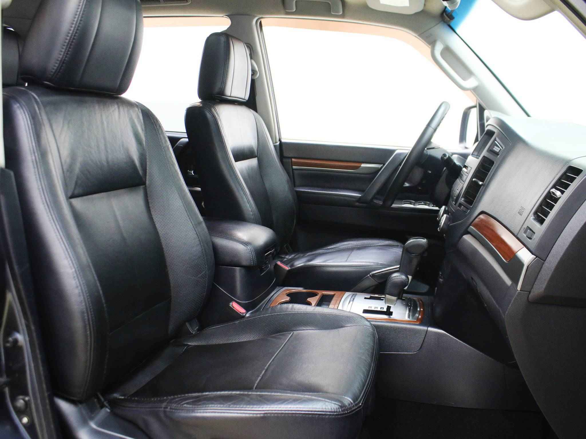 Mitsubishi Pajero, IV