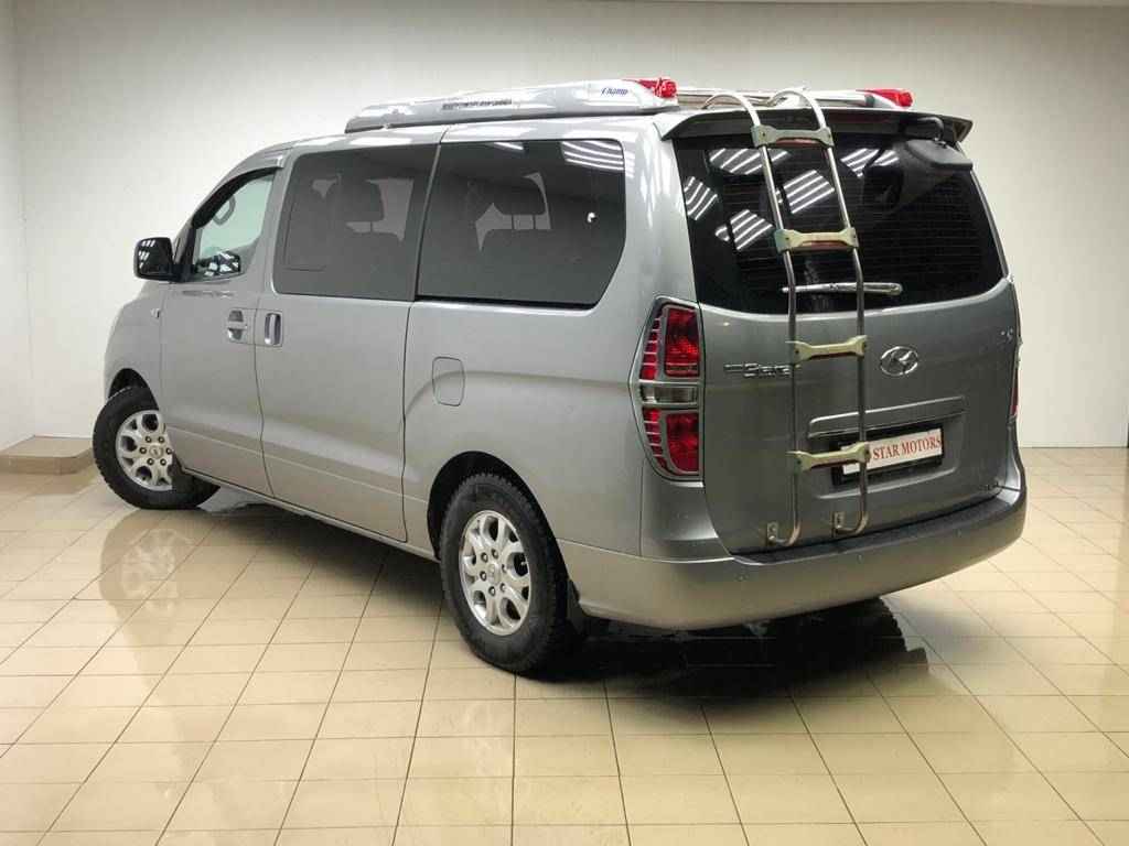 Hyundai Grand Starex, I