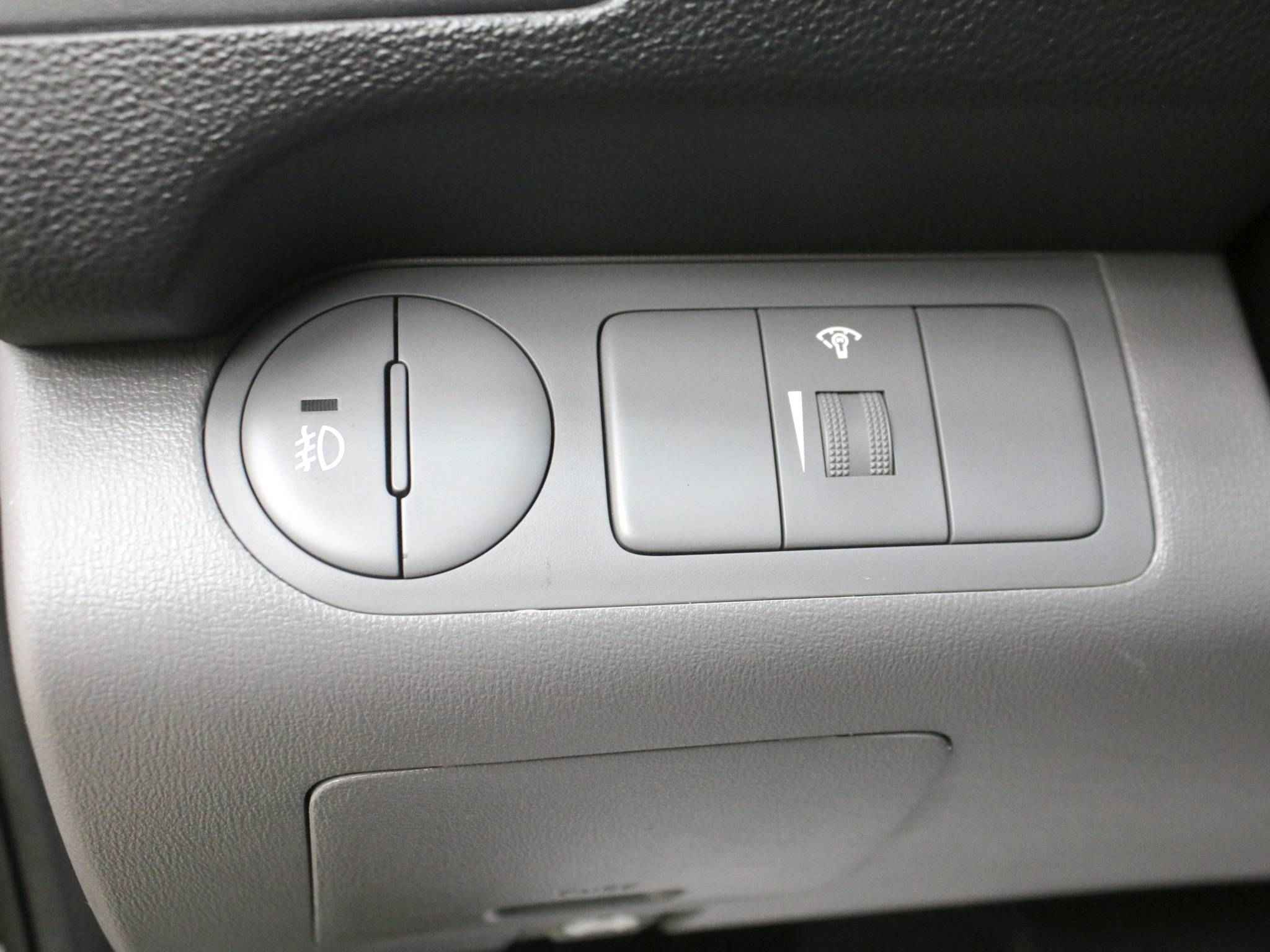 Hyundai Grand Starex, I