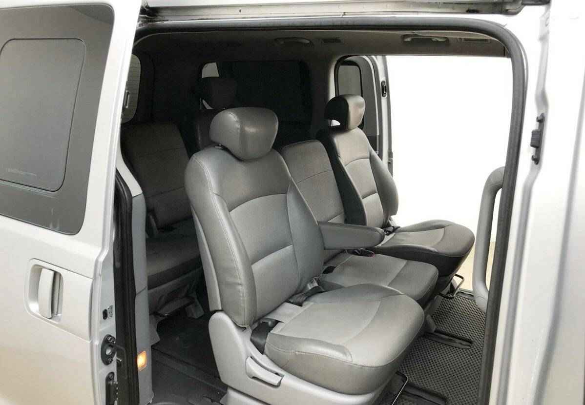 Hyundai Grand Starex, I