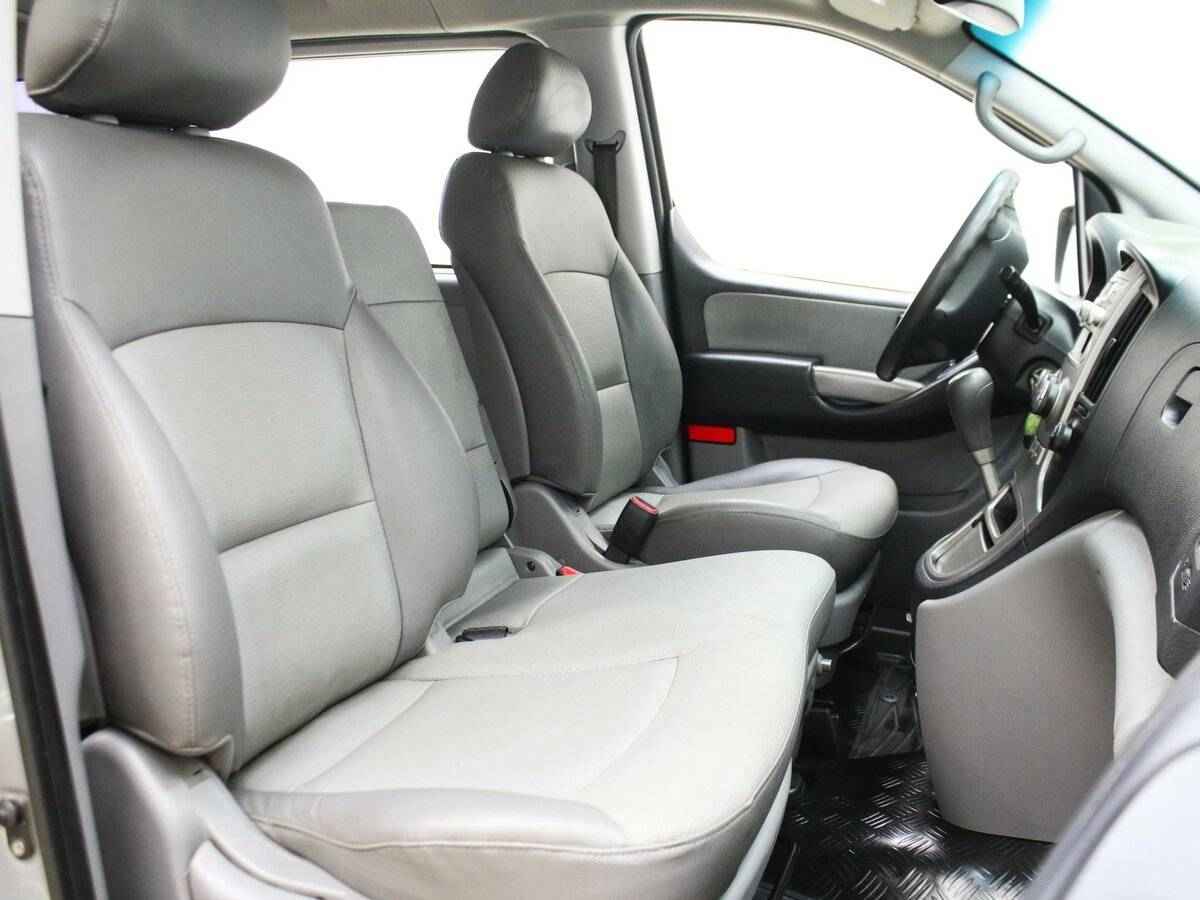 Hyundai Grand Starex, I