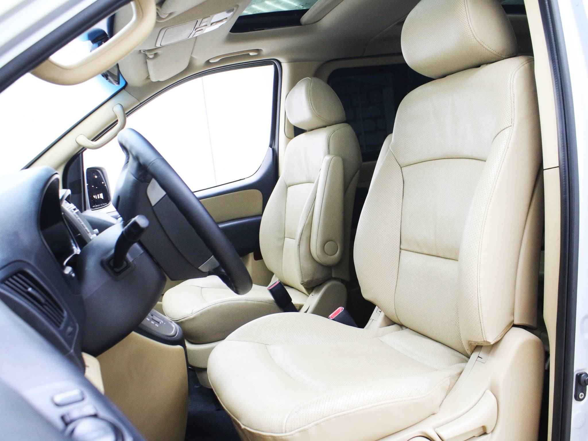 Hyundai Grand Starex, I