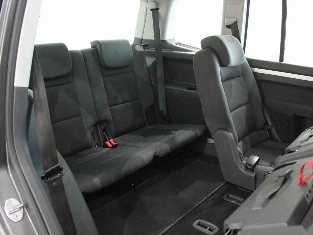 Volkswagen Touran, II