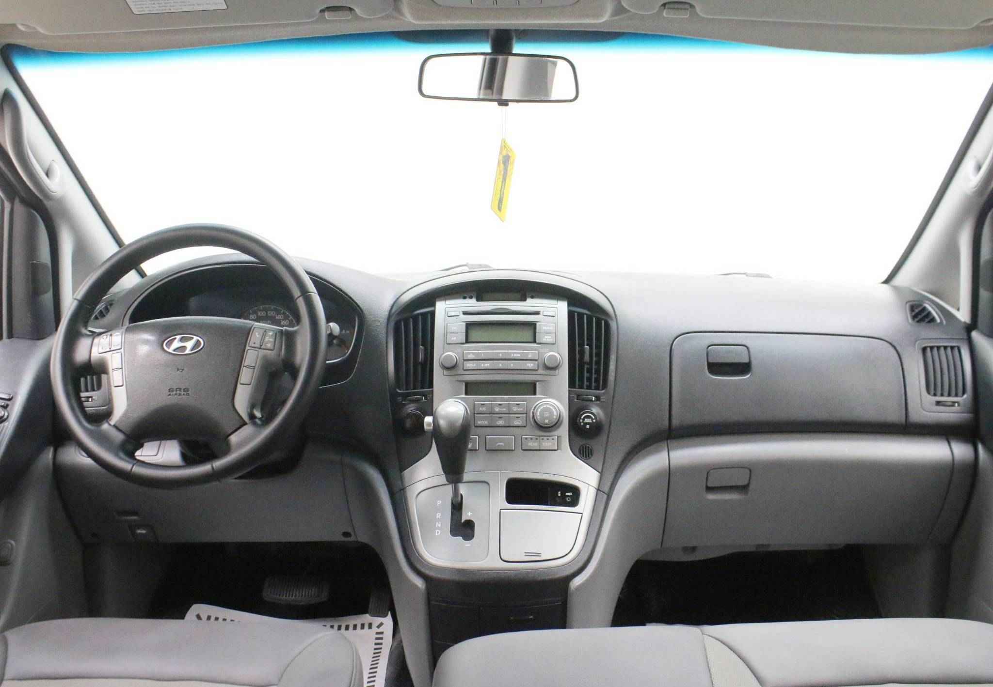 Hyundai Grand Starex, I