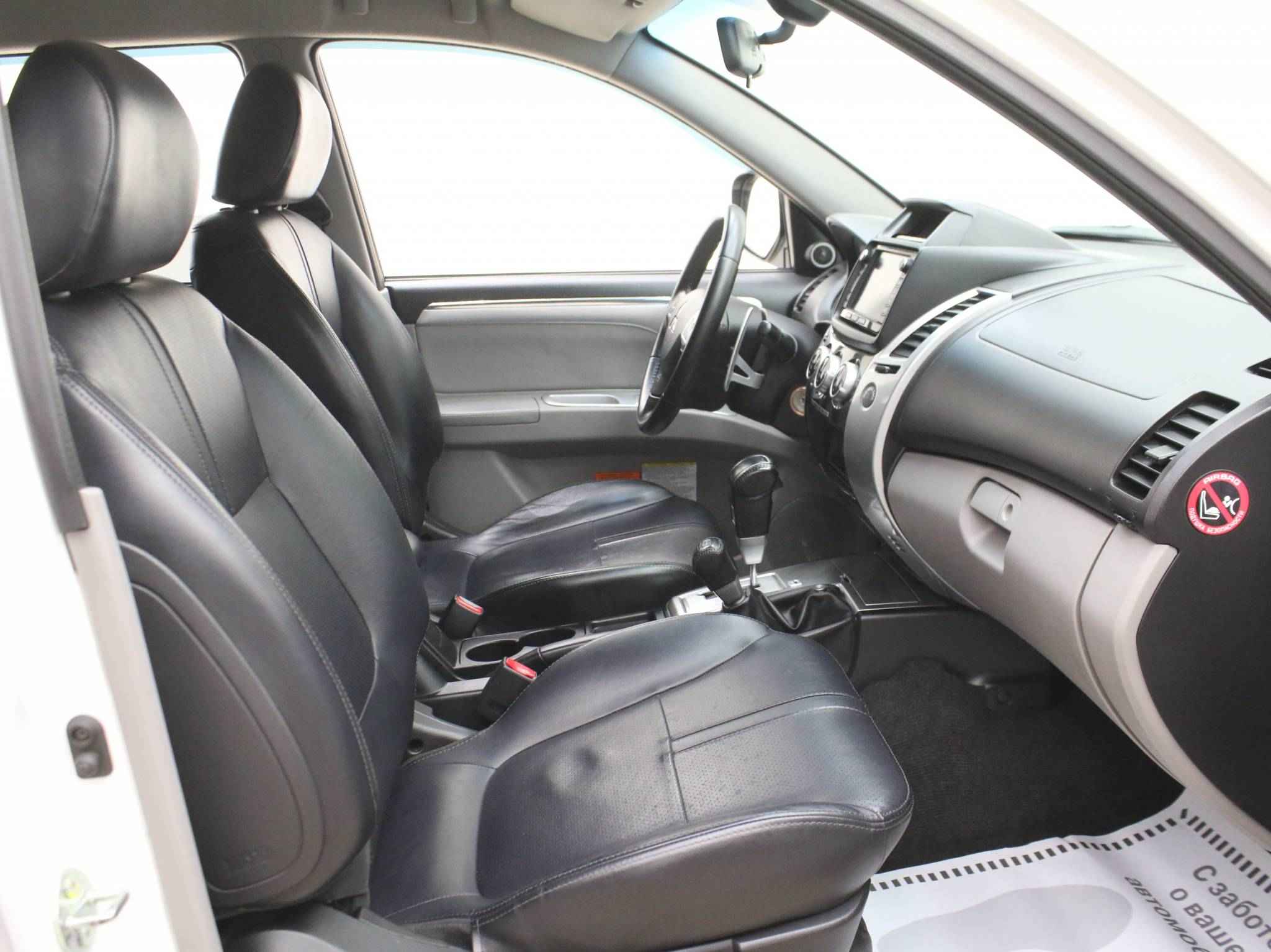 Mitsubishi Pajero Sport, II Рестайлинг