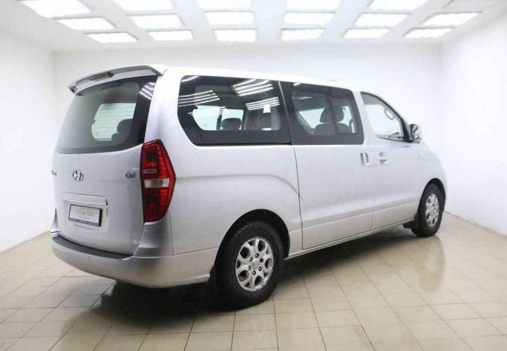 Hyundai Grand Starex, I