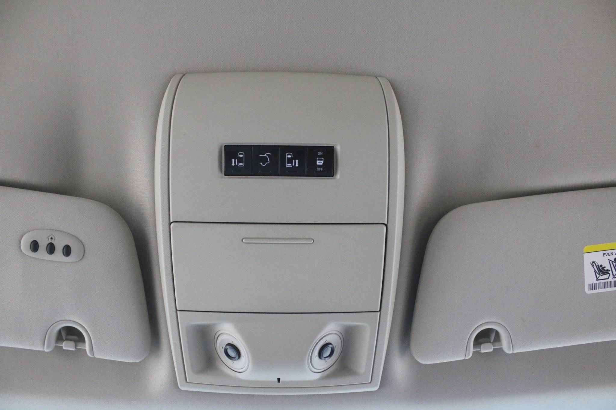 Chrysler Town & Country, V Рестайлинг