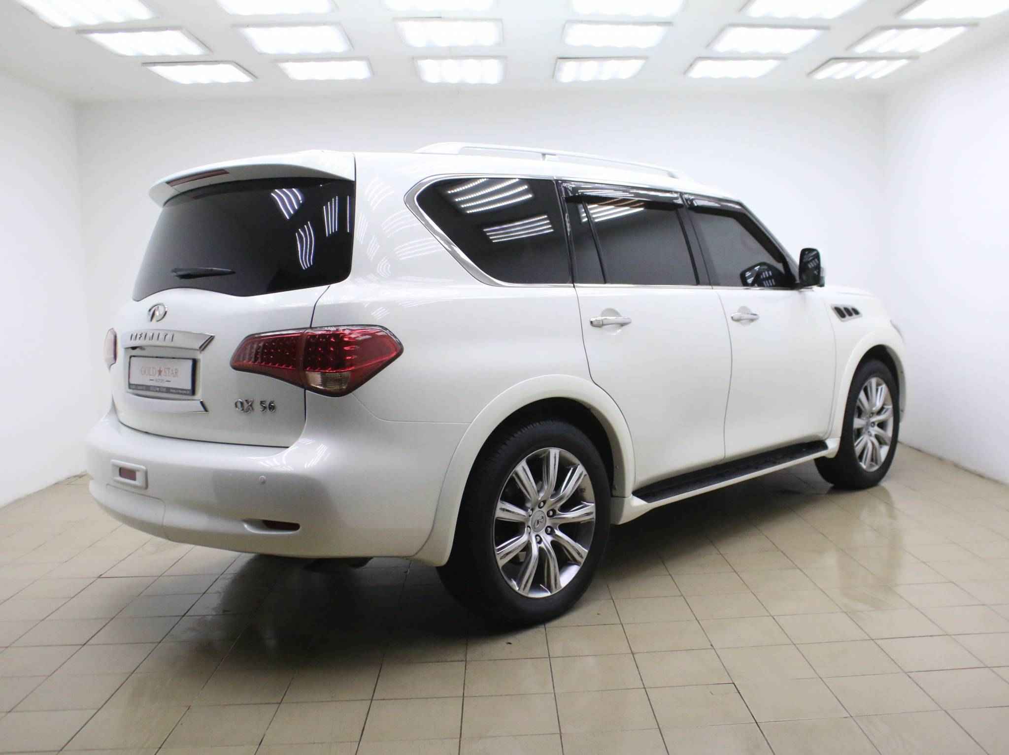 Infiniti QX56, II