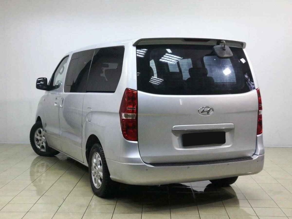 Hyundai Grand Starex, I