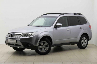 Subaru Forester, III