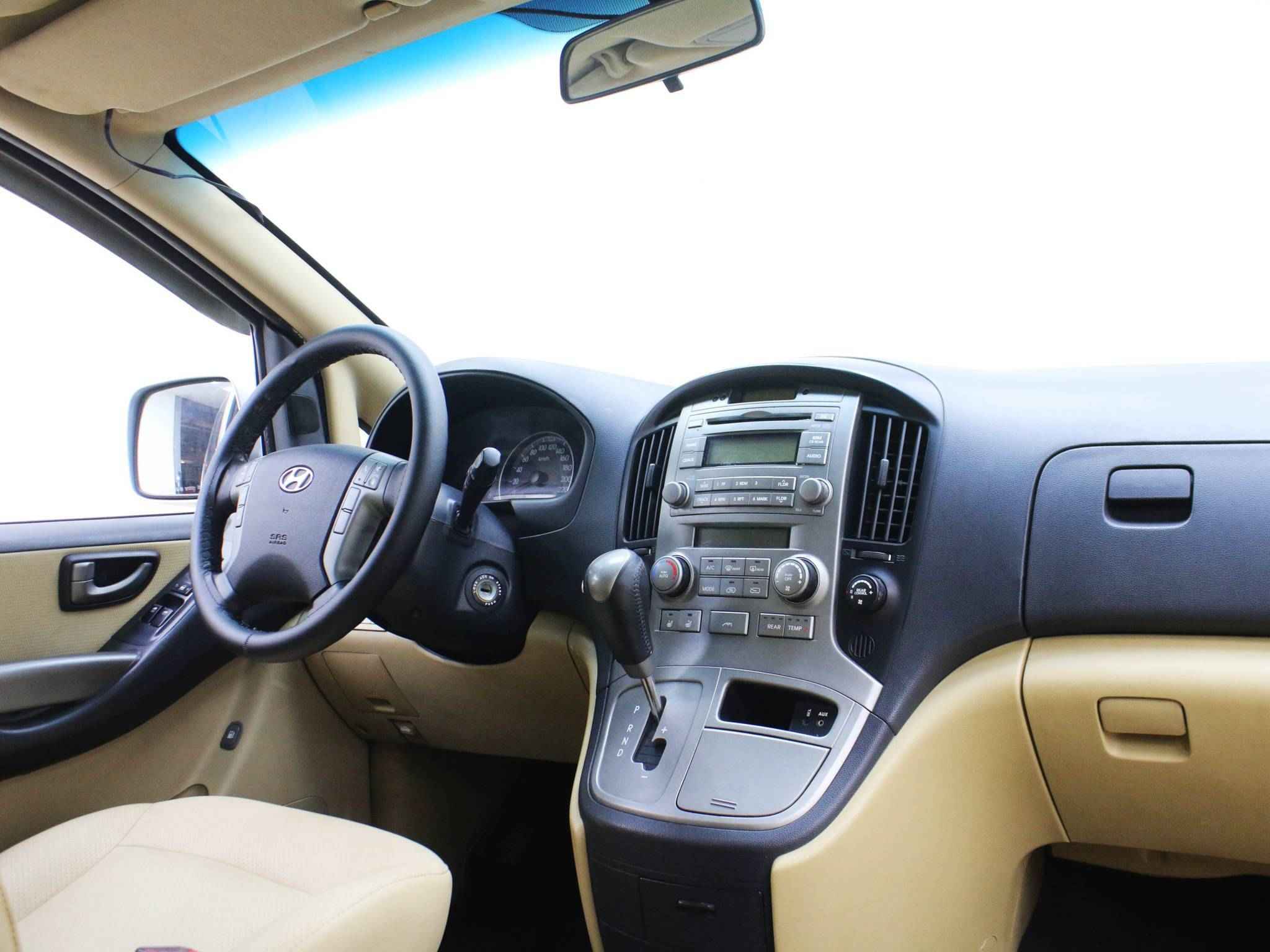 Hyundai Grand Starex, I