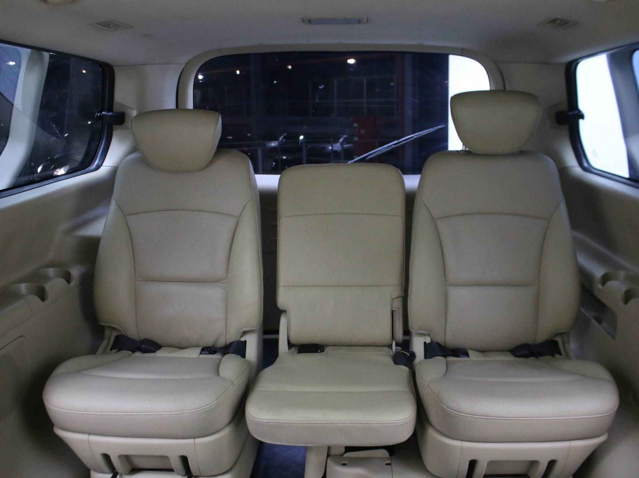 Hyundai Grand Starex, I