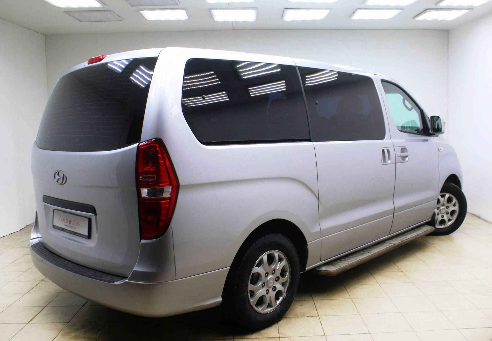 Hyundai Grand Starex, I