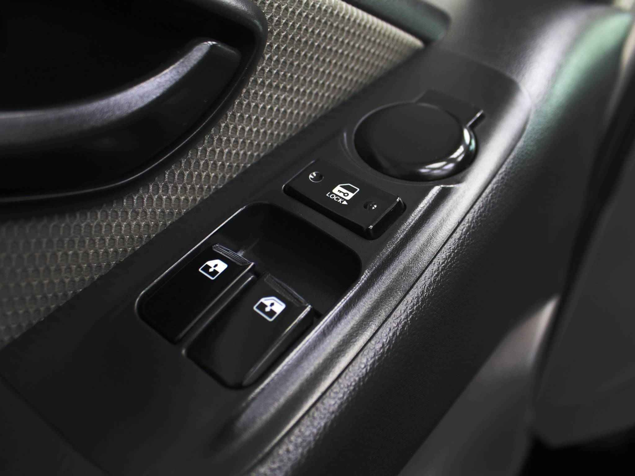 Hyundai Grand Starex, I