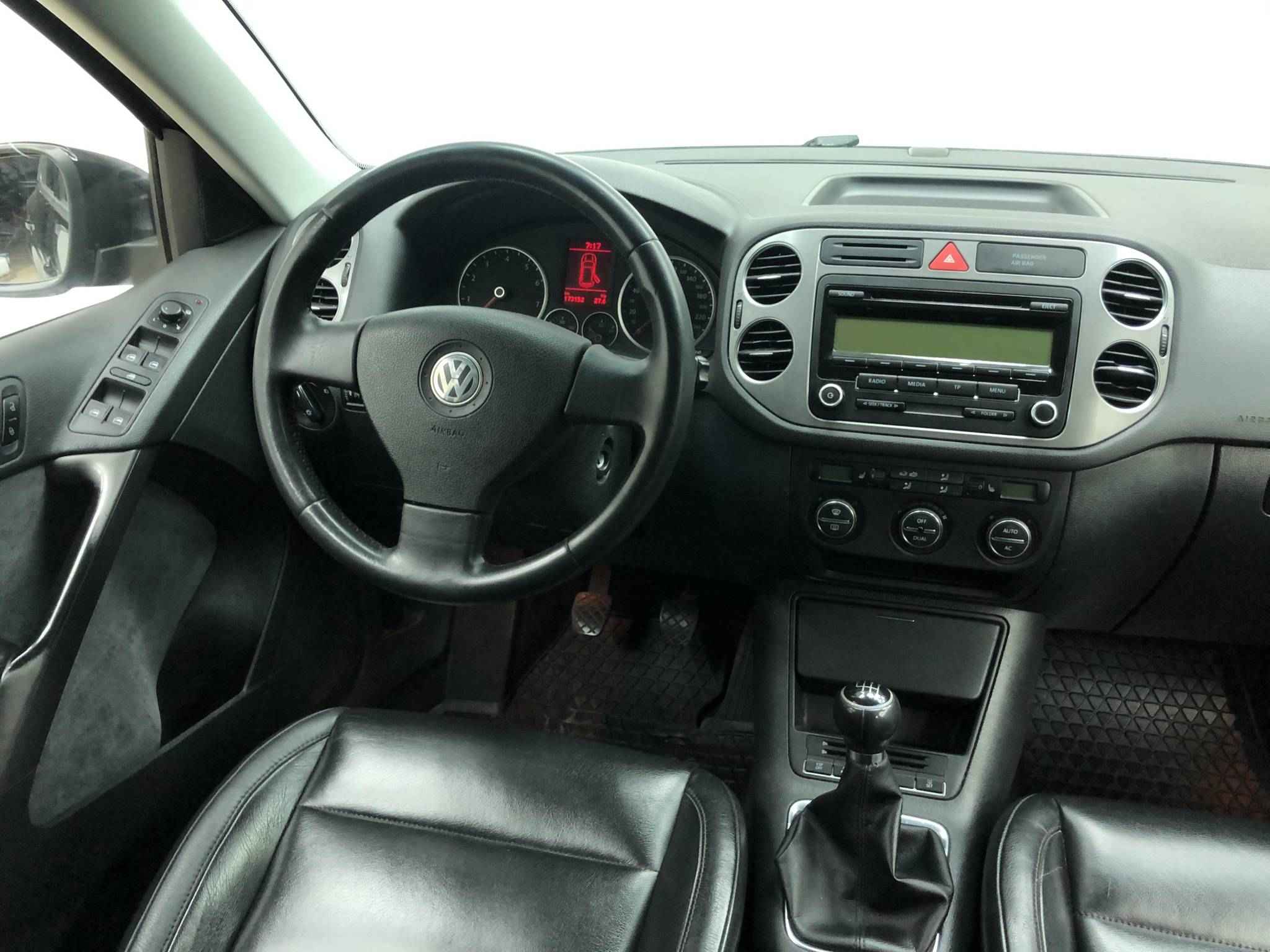 Volkswagen Tiguan, I