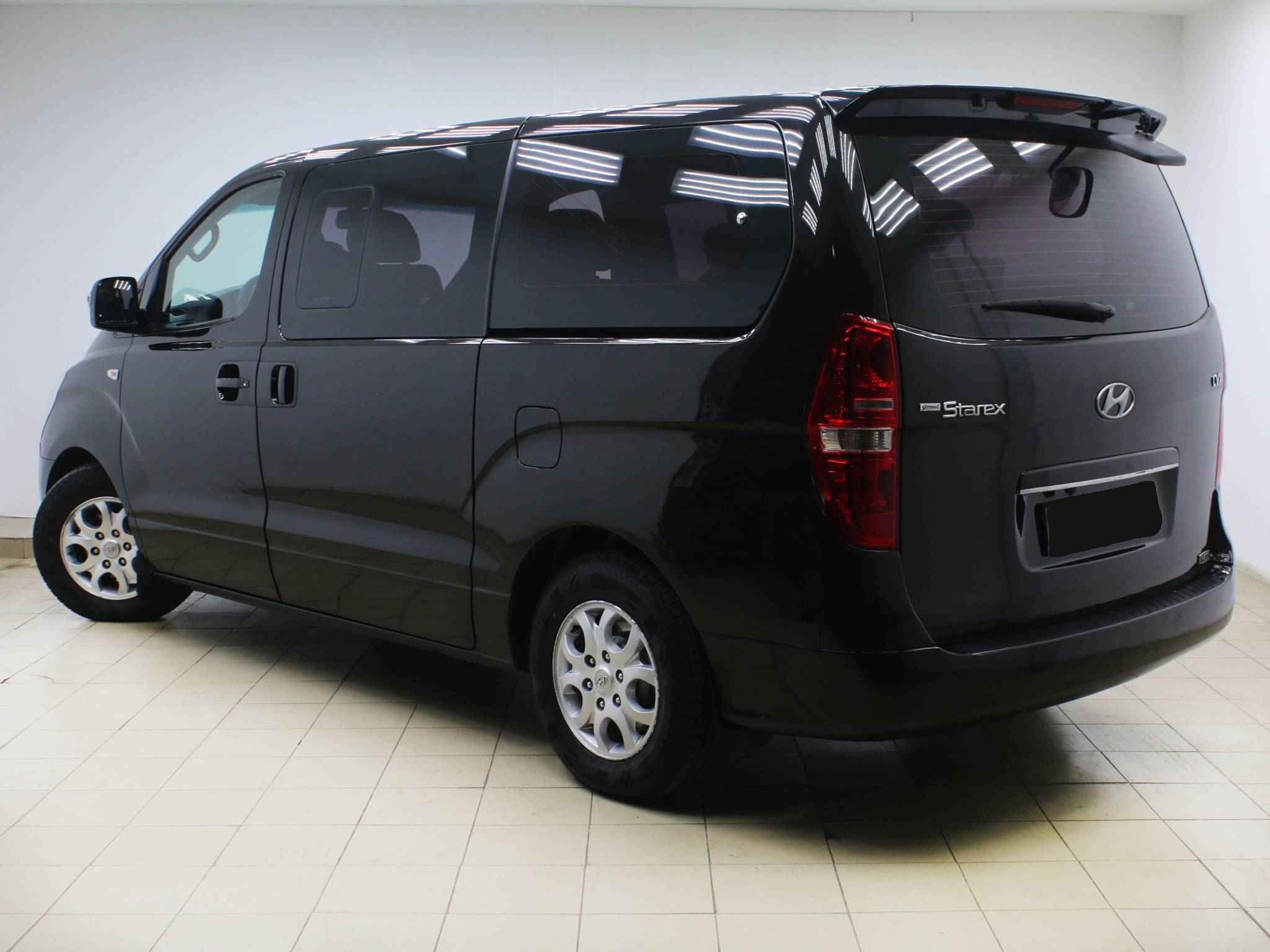 Hyundai Grand Starex, I