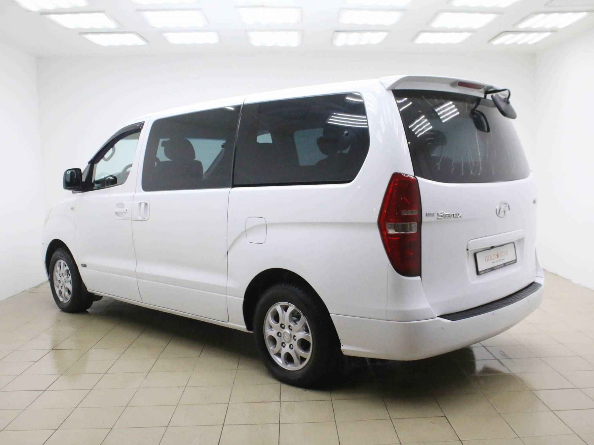 Hyundai Grand Starex, I