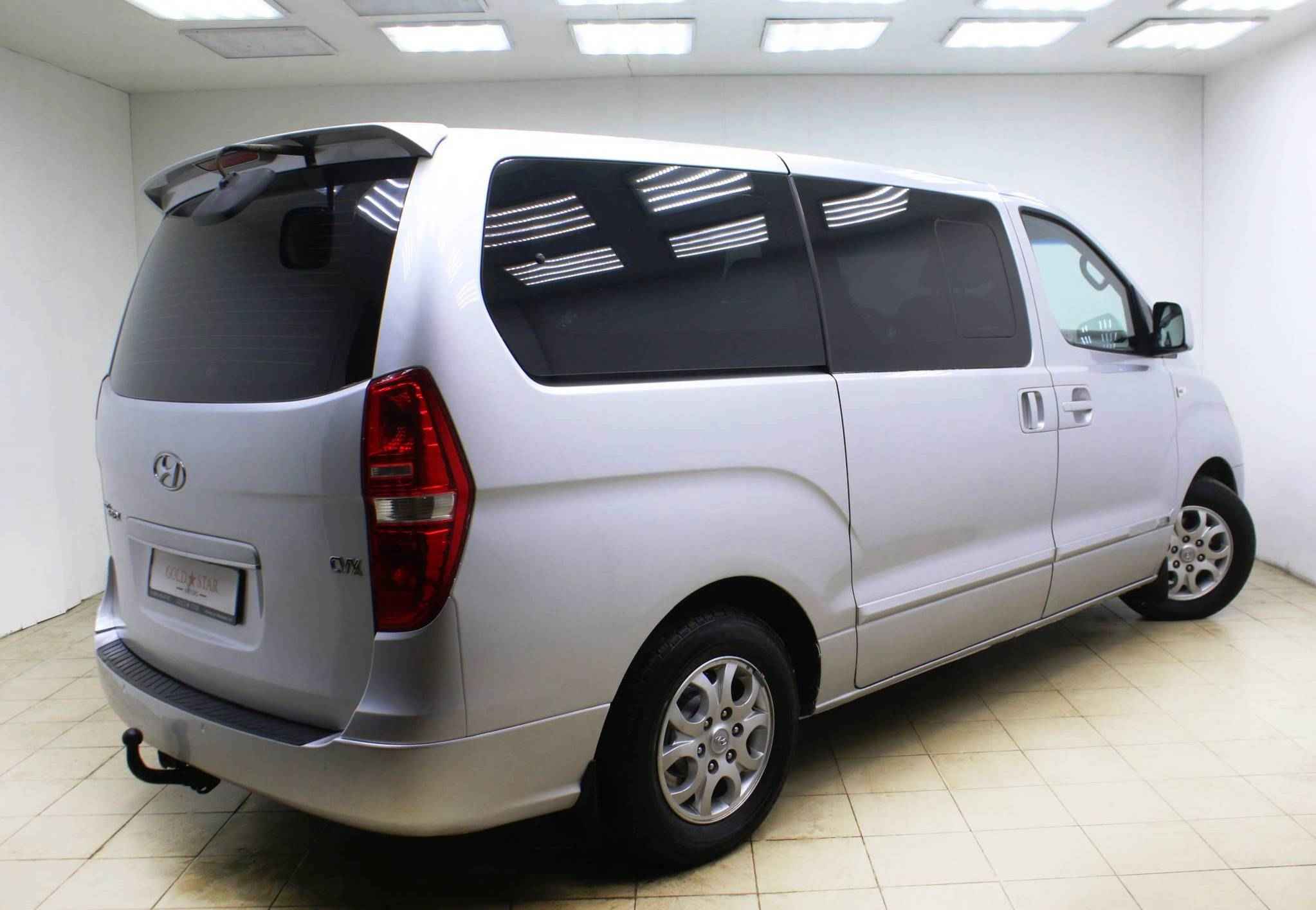 Hyundai Grand Starex, I